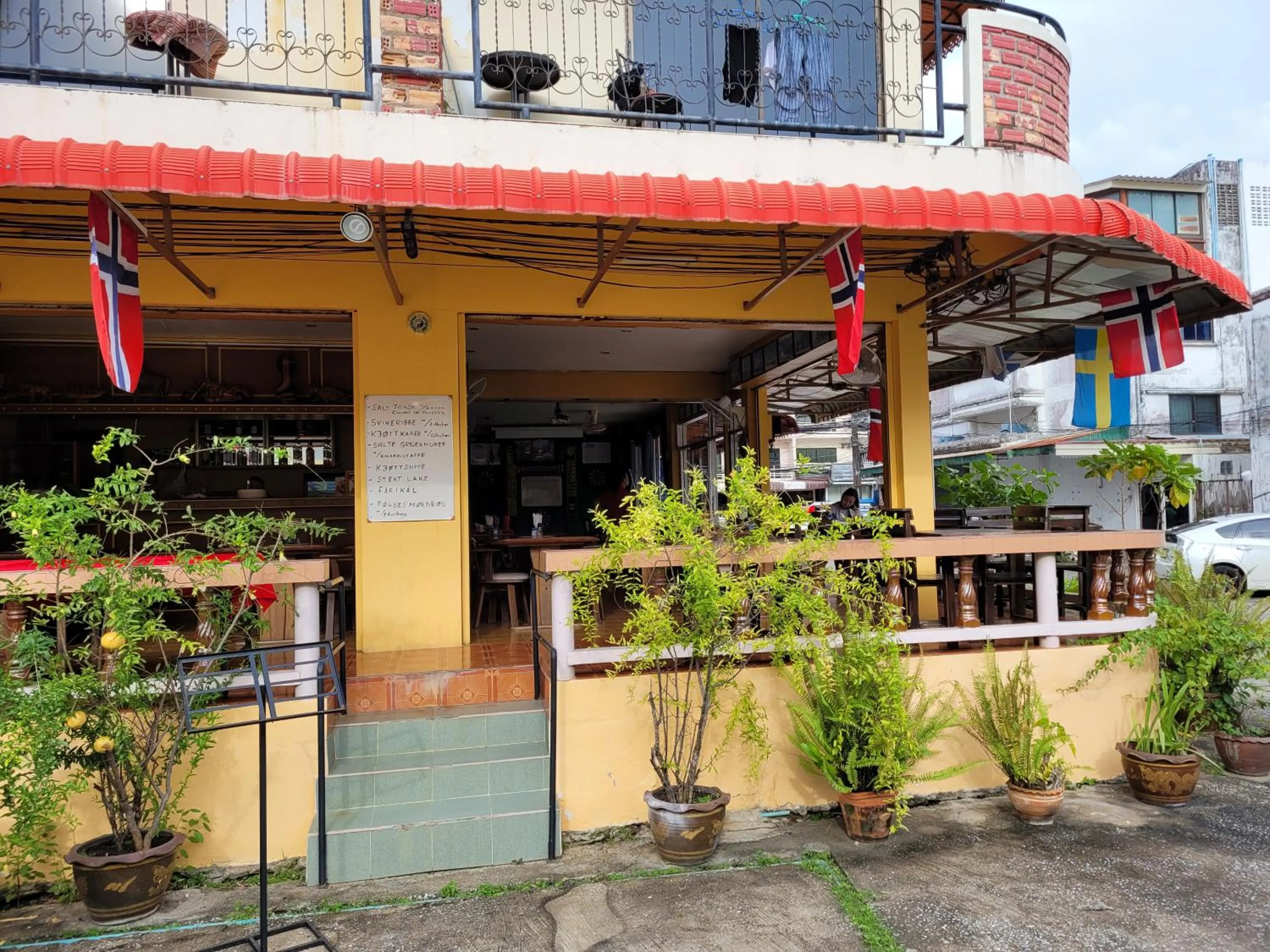 Property building in 2 Vikings Guesthouse