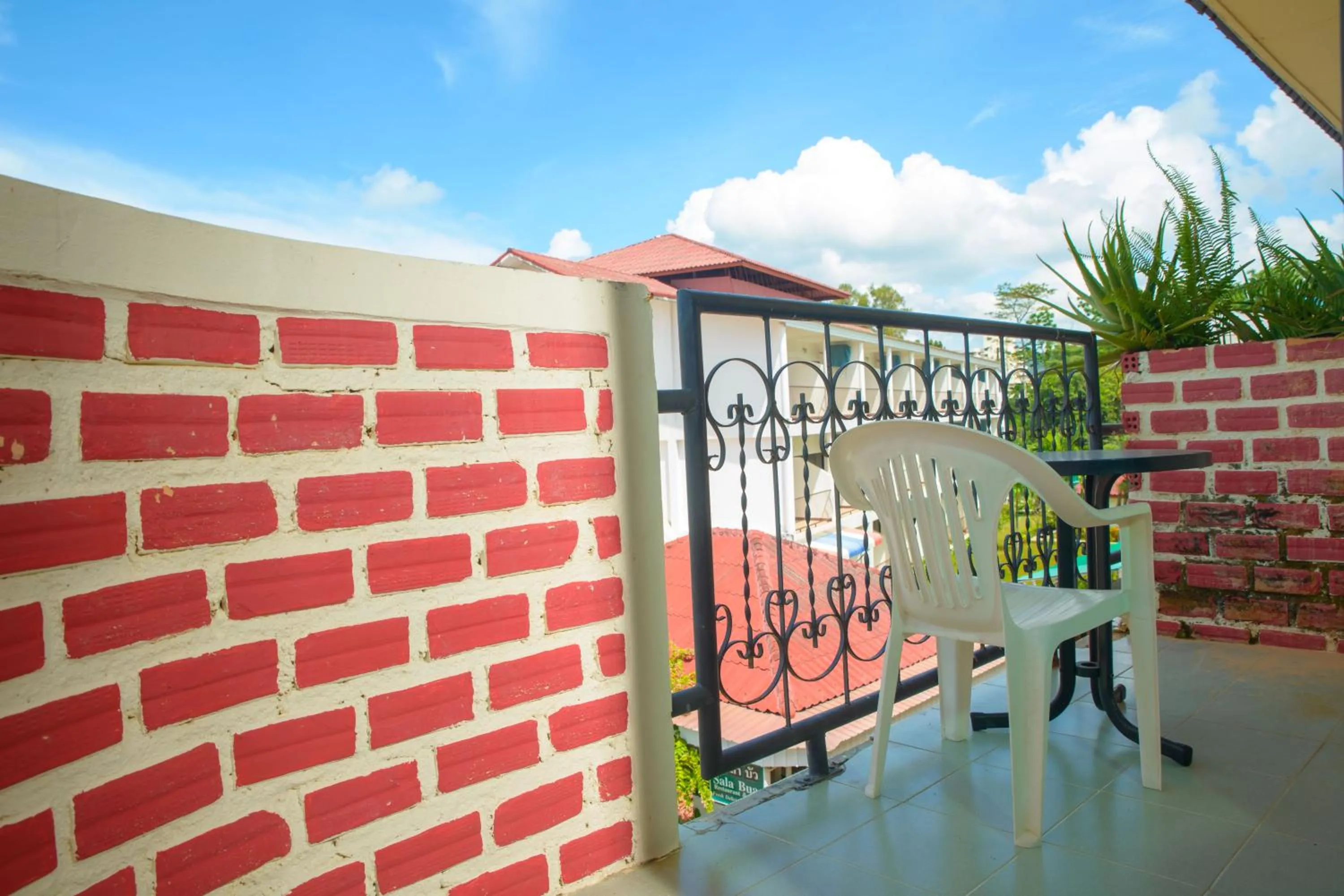 Patio in 2 Vikings Guesthouse