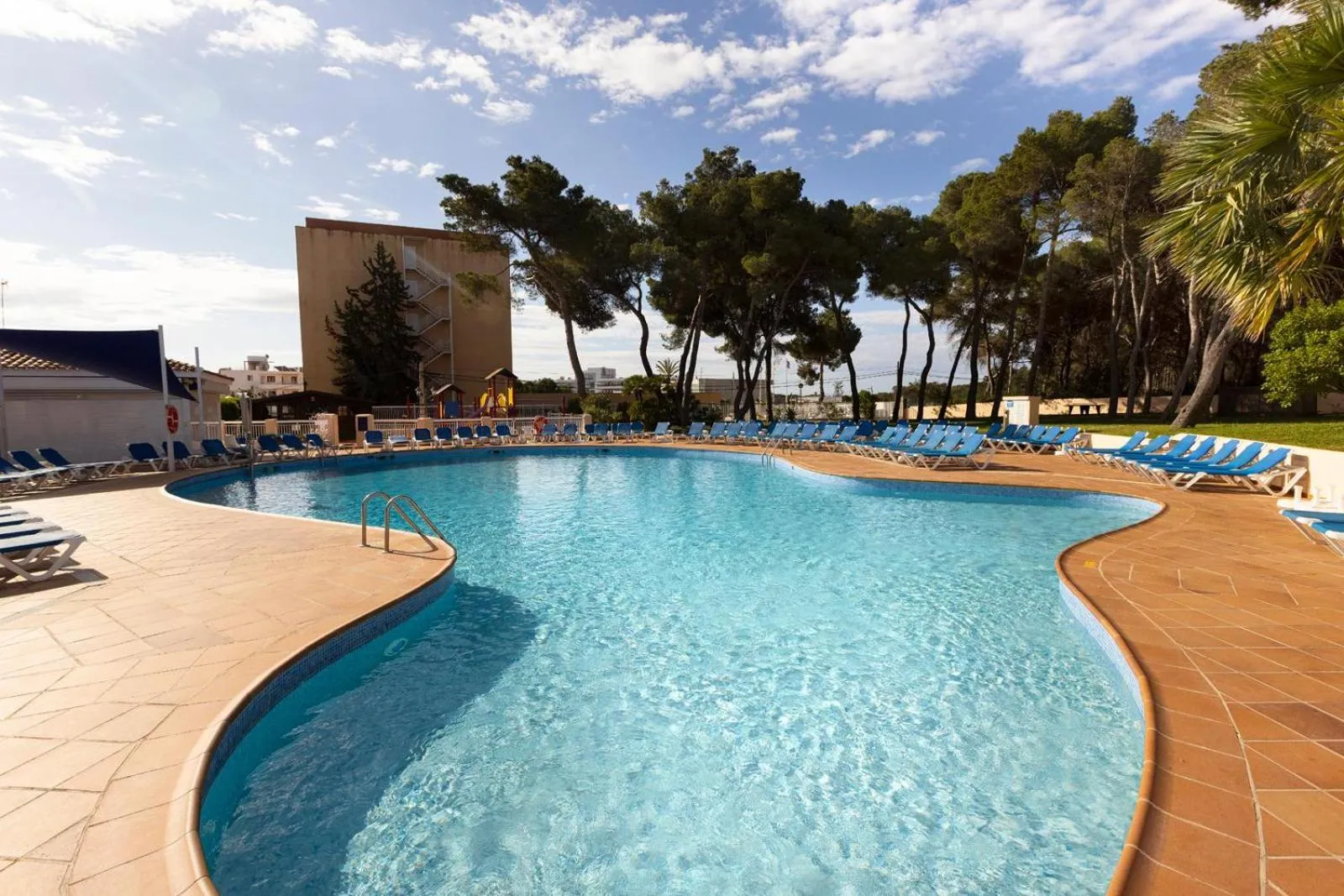 Swimming pool in Invisa Ereso All Inclusive