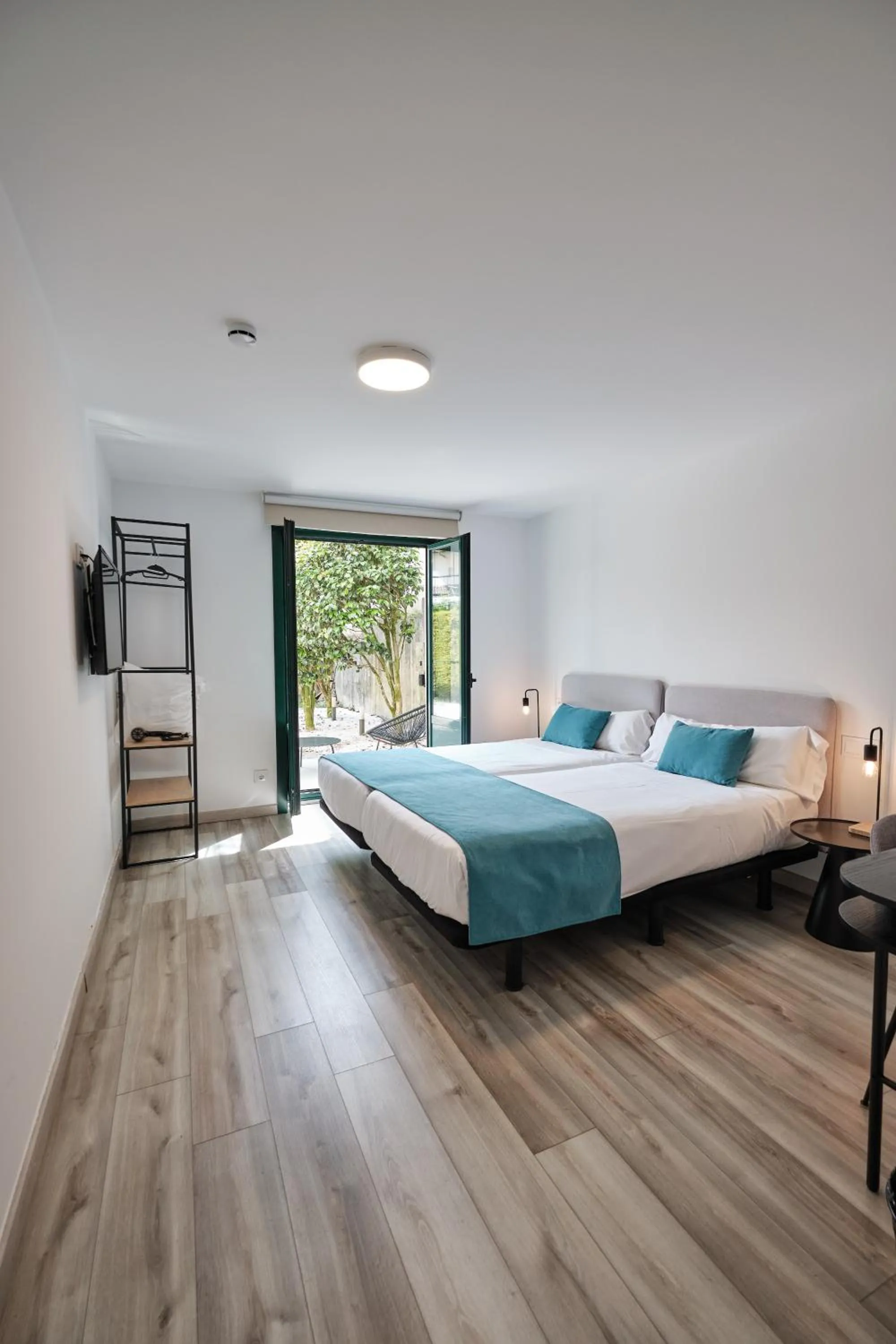 Photo of the whole room, Bed in Hotel Pombal Rooms