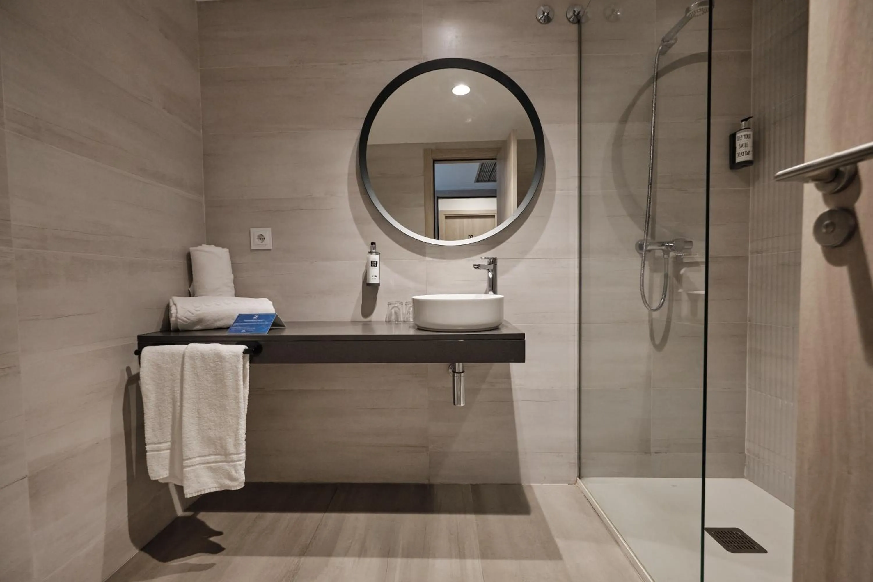 Bathroom in Hotel Pombal Rooms