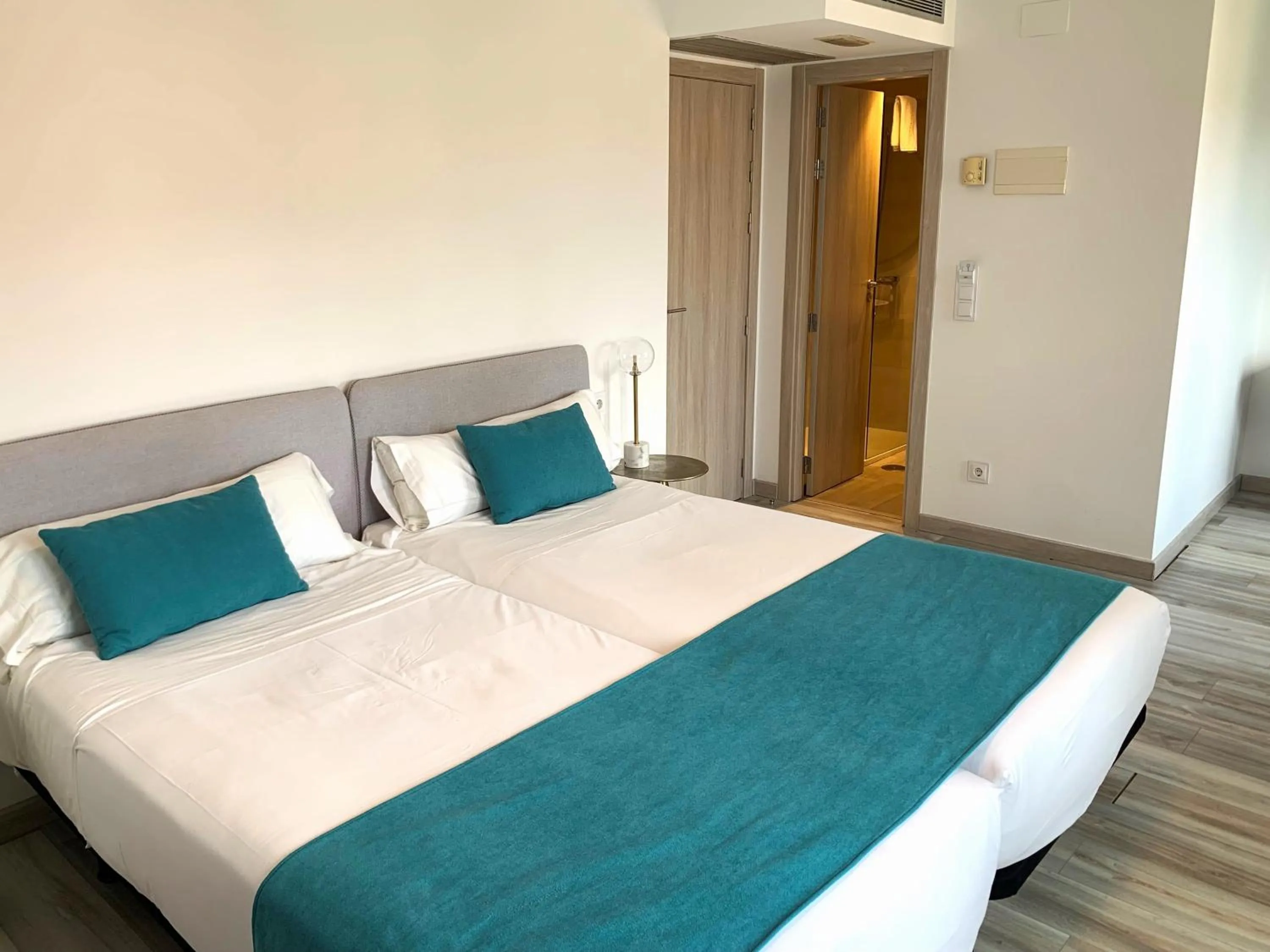 Photo of the whole room, Bed in Hotel Pombal Rooms