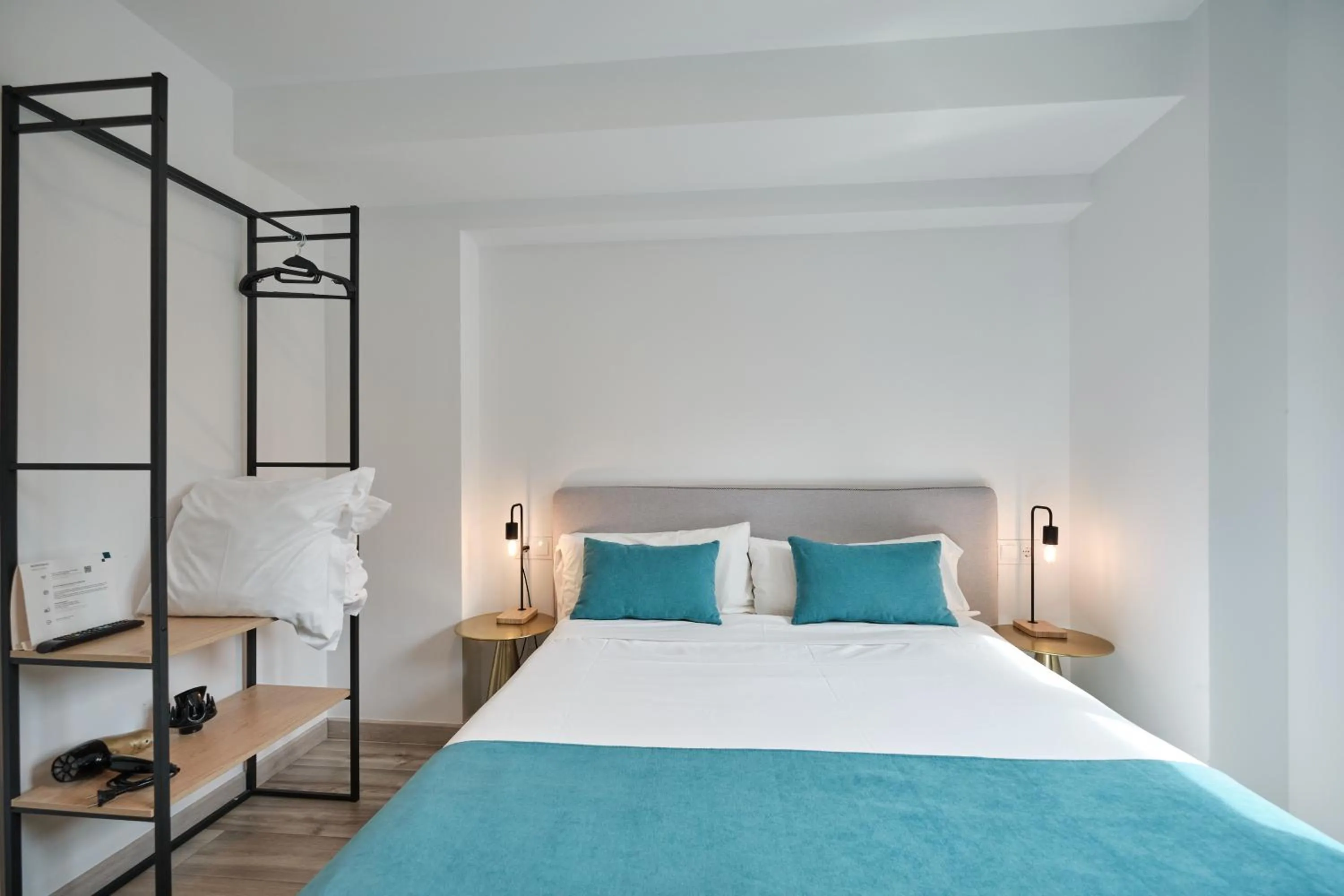 Photo of the whole room, Bed in Hotel Pombal Rooms