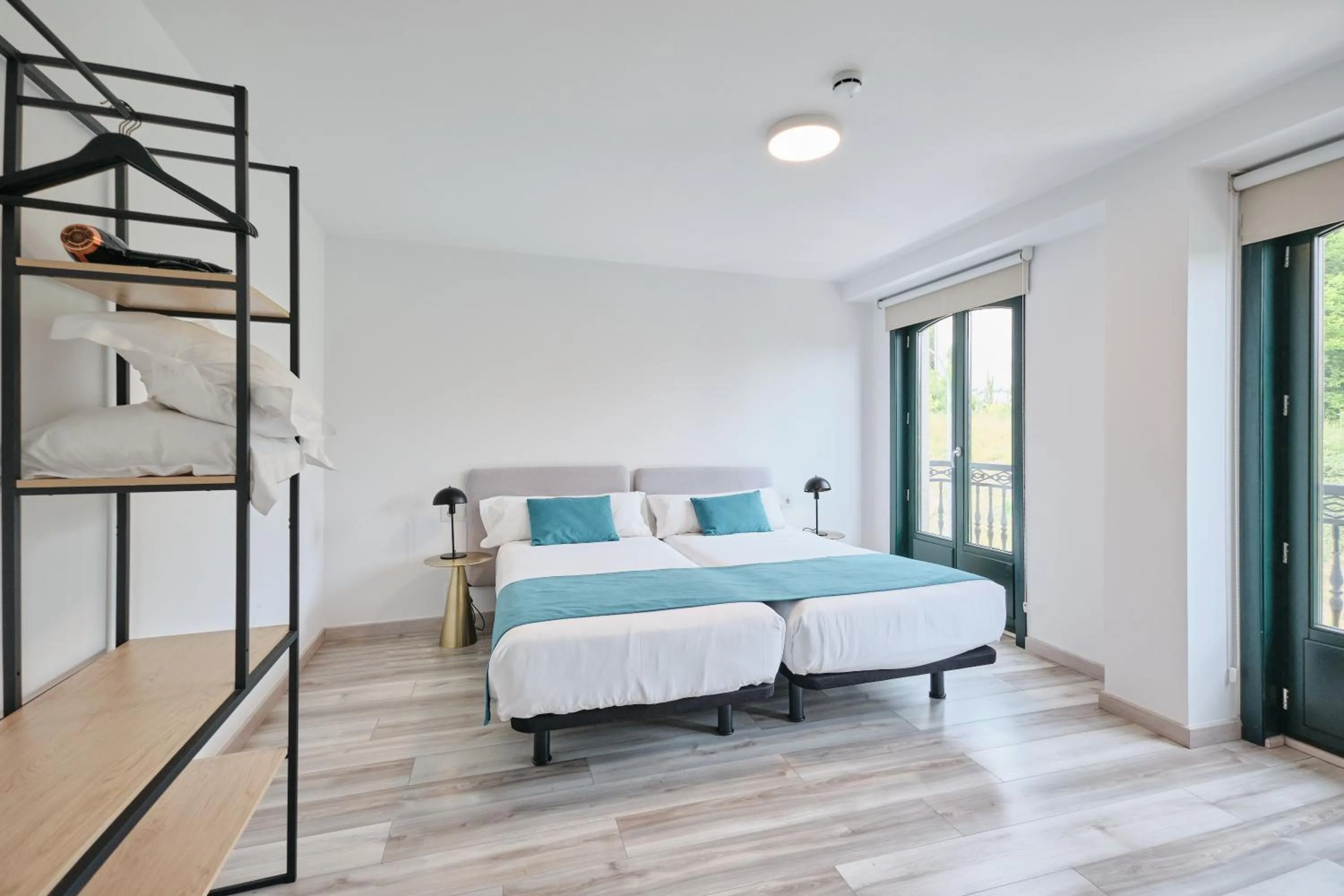 Photo of the whole room, Bed in Hotel Pombal Rooms