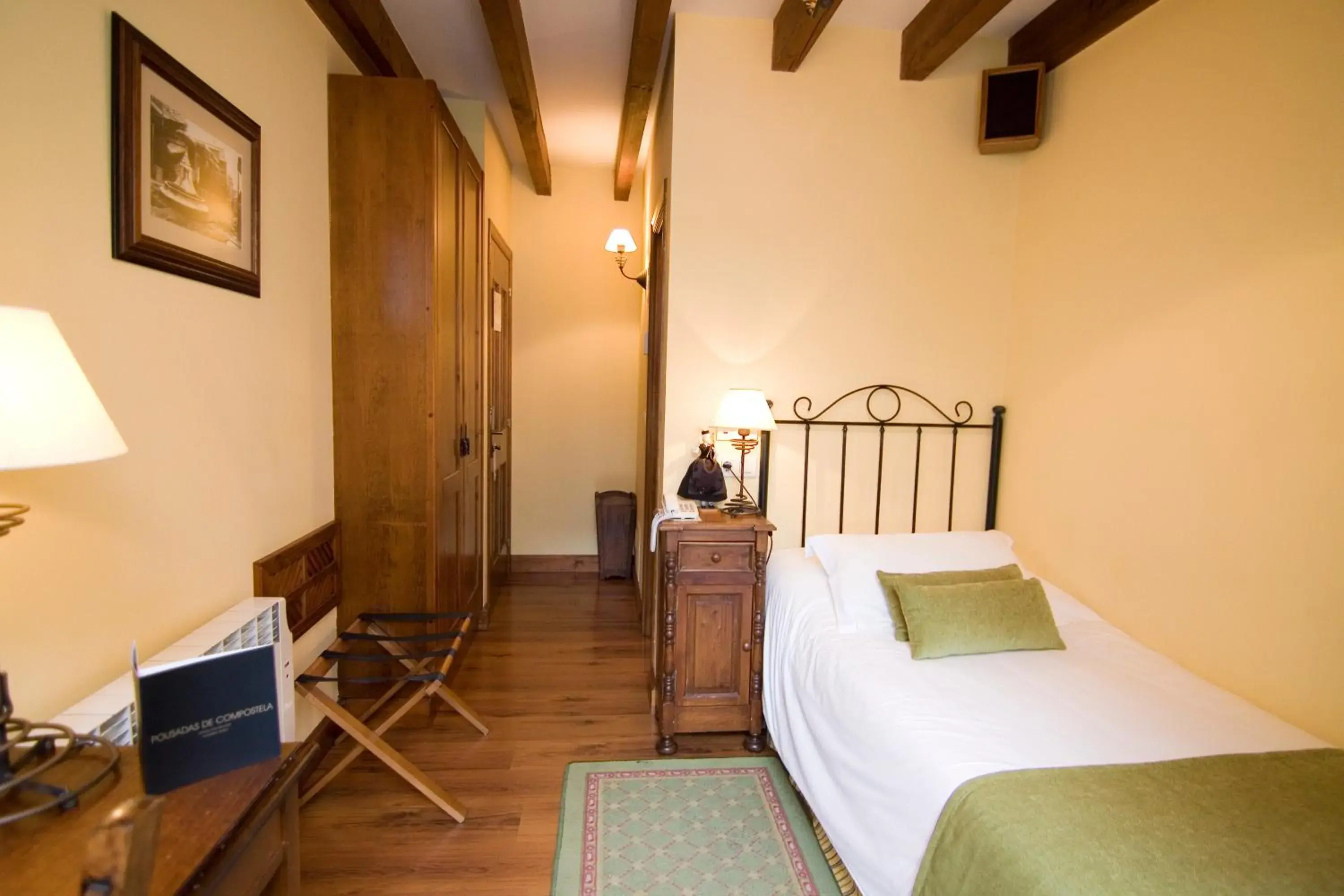 Single Room in Airas Nunes by Pousadas de Compostela Single Room in Airas Nunes by Pousadas de Compostela