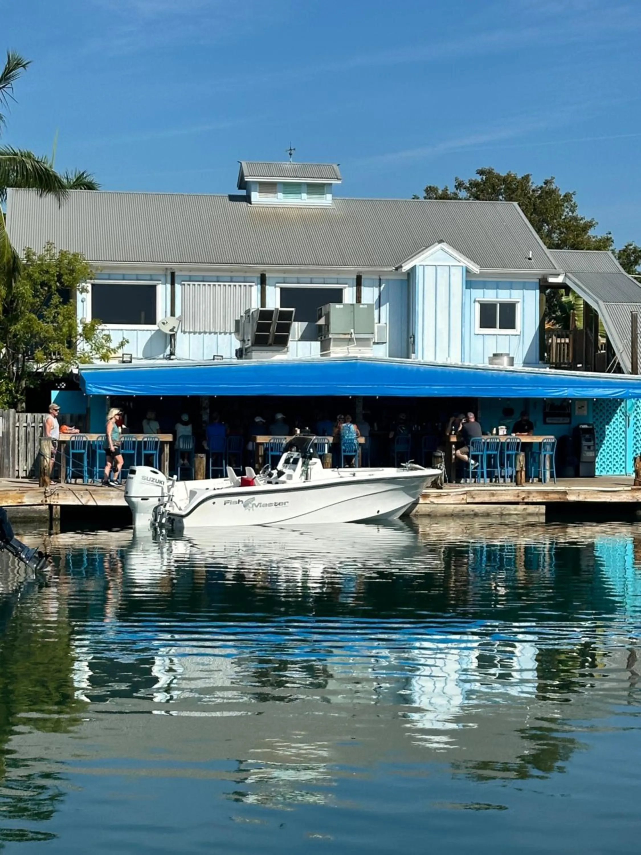 Restaurant/places to eat in Aqua Lodges At Hurricane Hole Marina