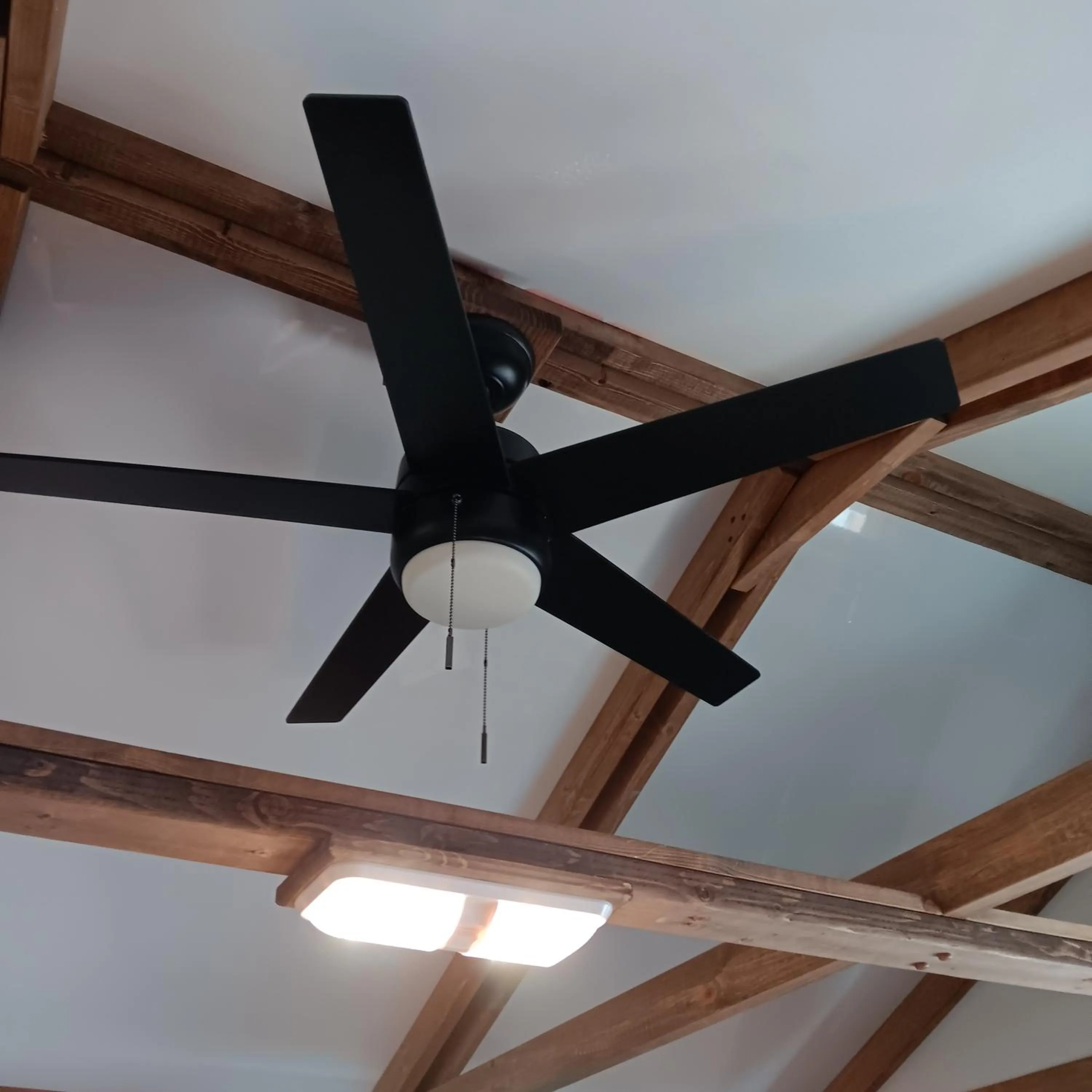 Living room in Aqua Lodges At Hurricane Hole Marina
