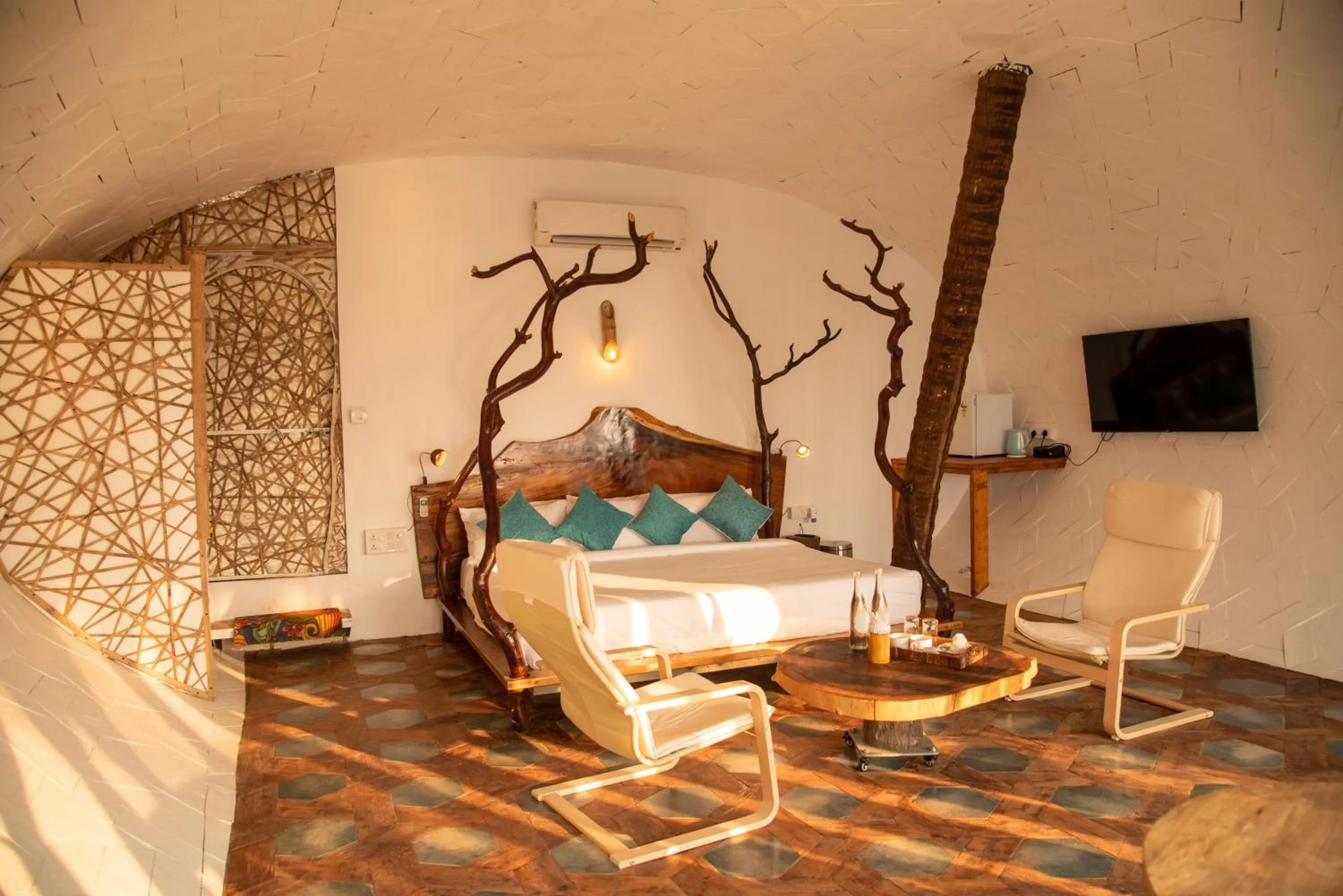 Bedroom in Obrigado by Craftels