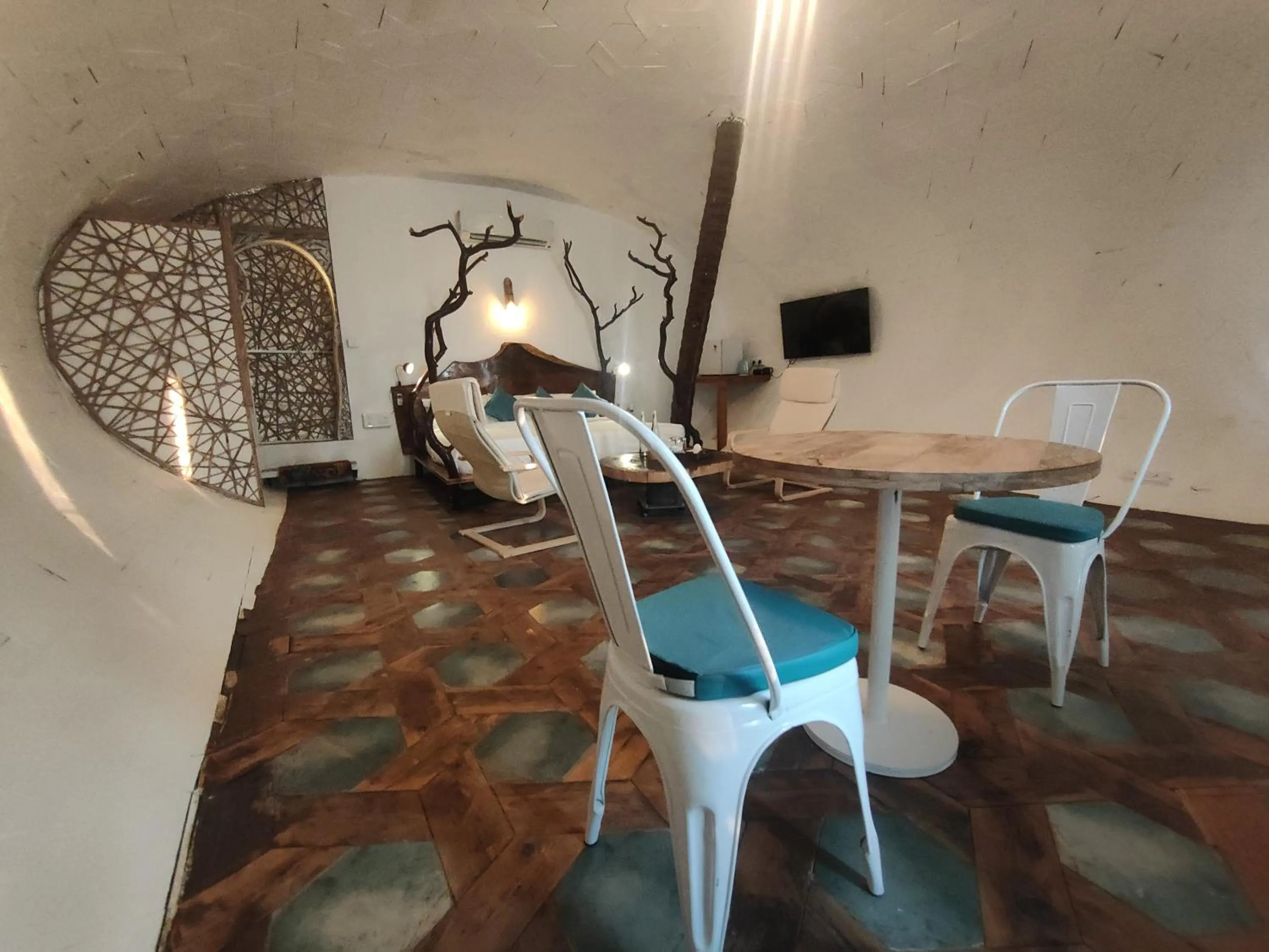 Bedroom in Obrigado by Craftels