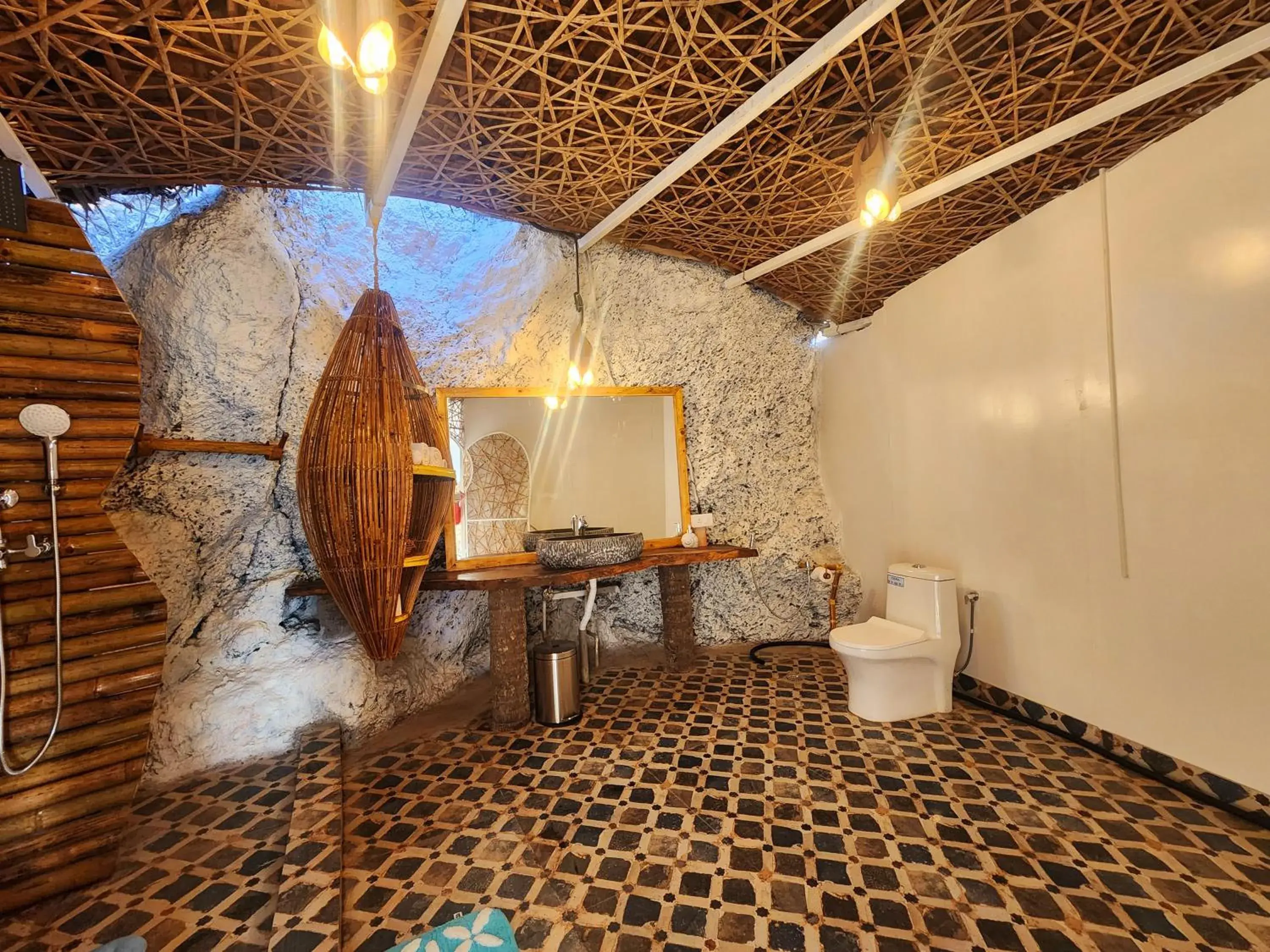 Property building in Obrigado by Craftels Property building in Obrigado by Craftels