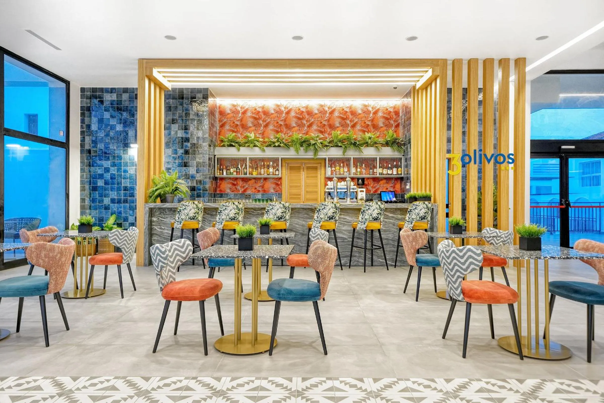 Broncemar Beach Suites