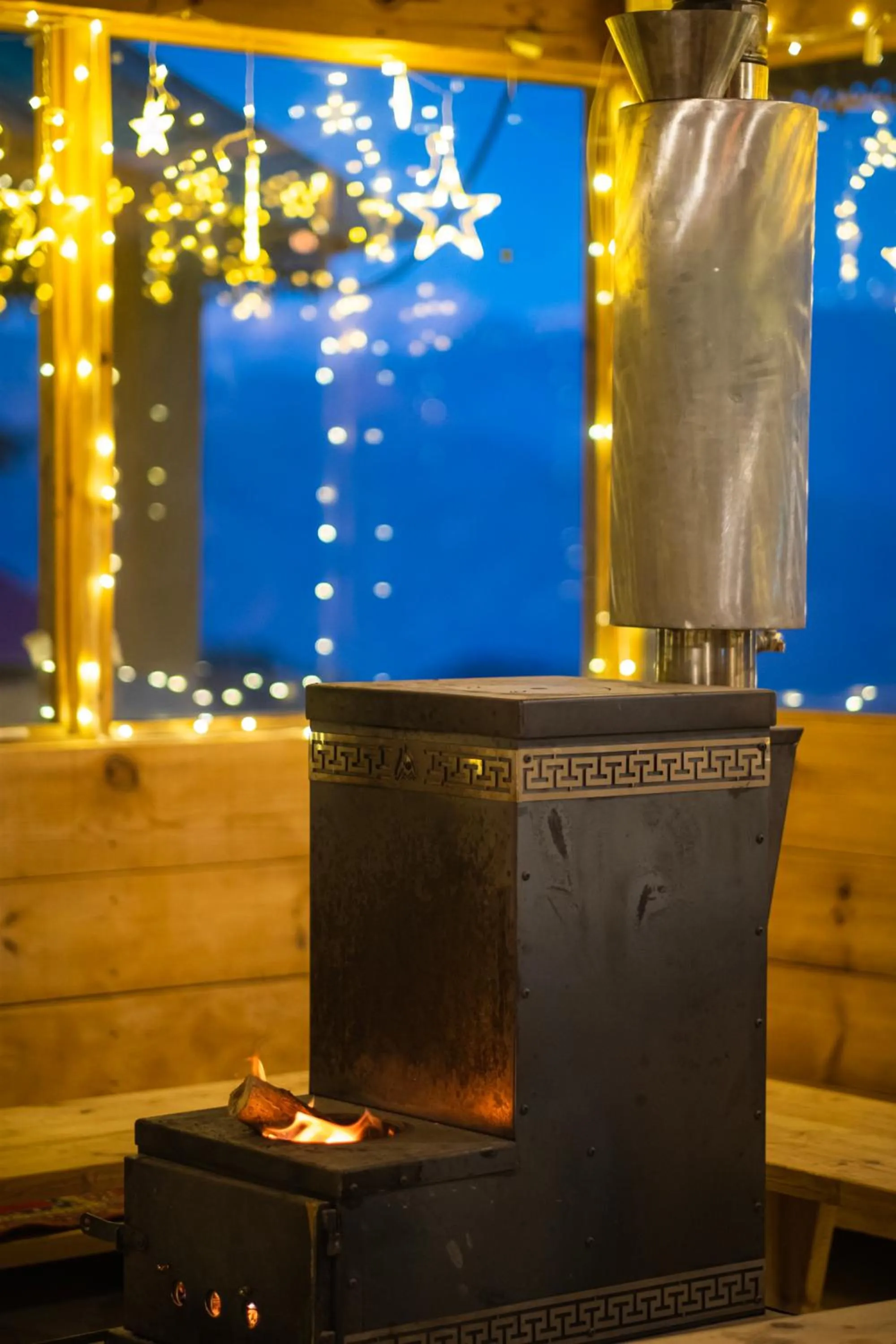 Restaurant/places to eat in Wolfandwoods