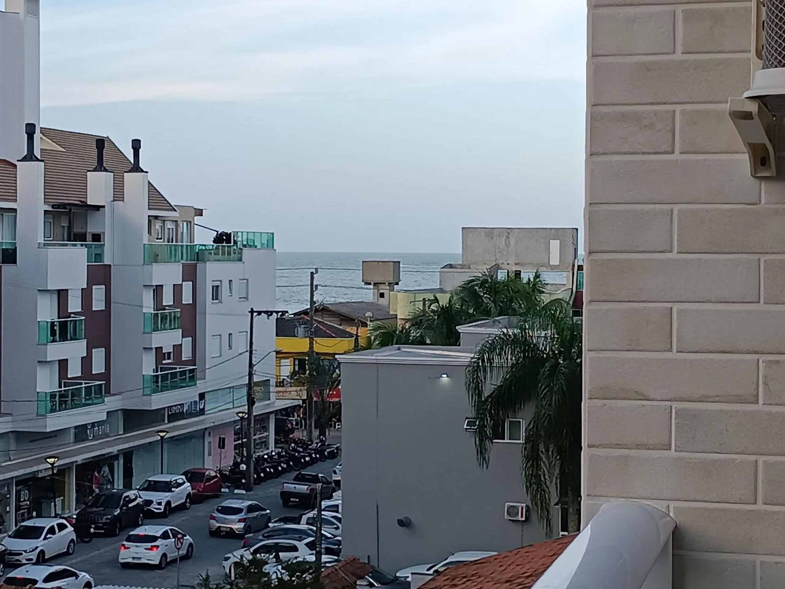 VDC-225 Moderno monoambiente a pocos mts del mar de Bombinhas