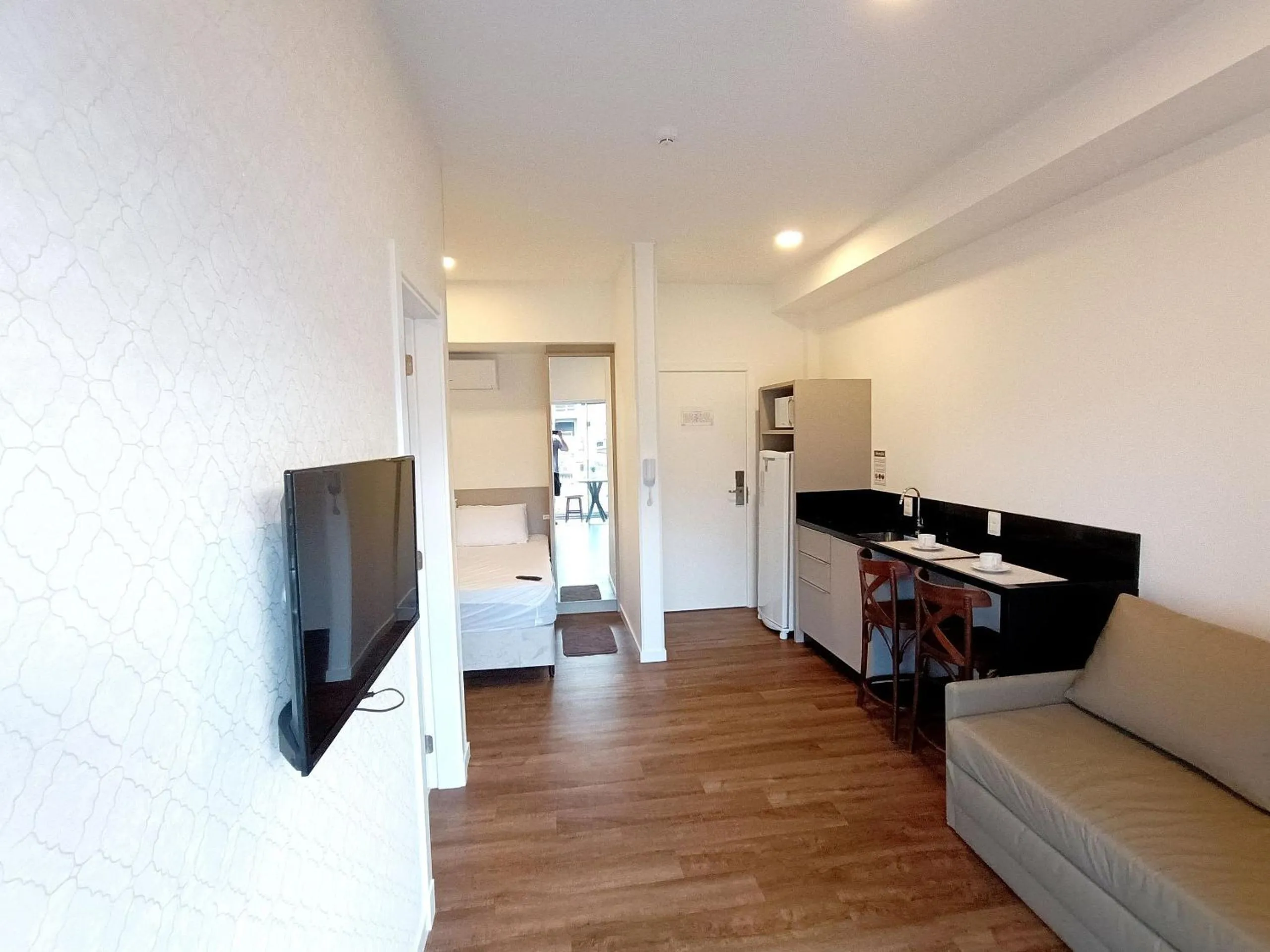 VDC-225 Moderno monoambiente a pocos mts del mar de Bombinhas