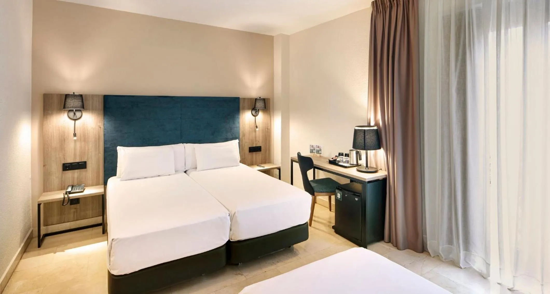 Photo of the whole room, Bed in Hotel Sercotel Alfonso VI