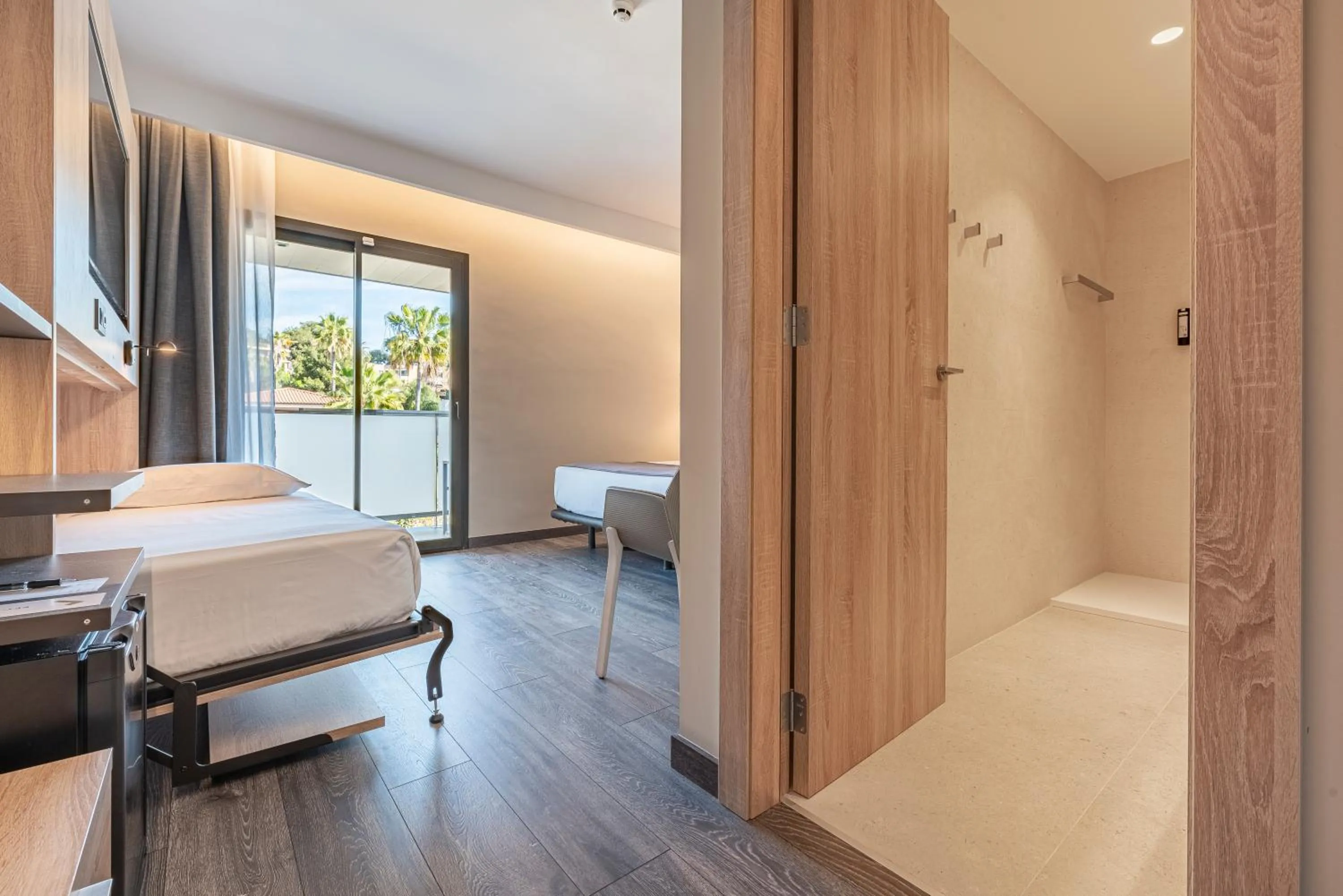 Bathroom, Bed in Astari