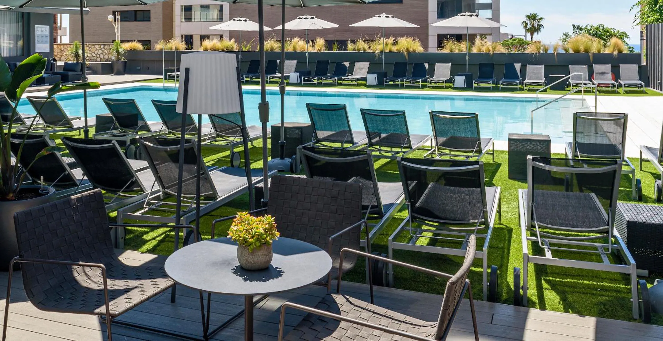 Restaurant/places to eat in Astari