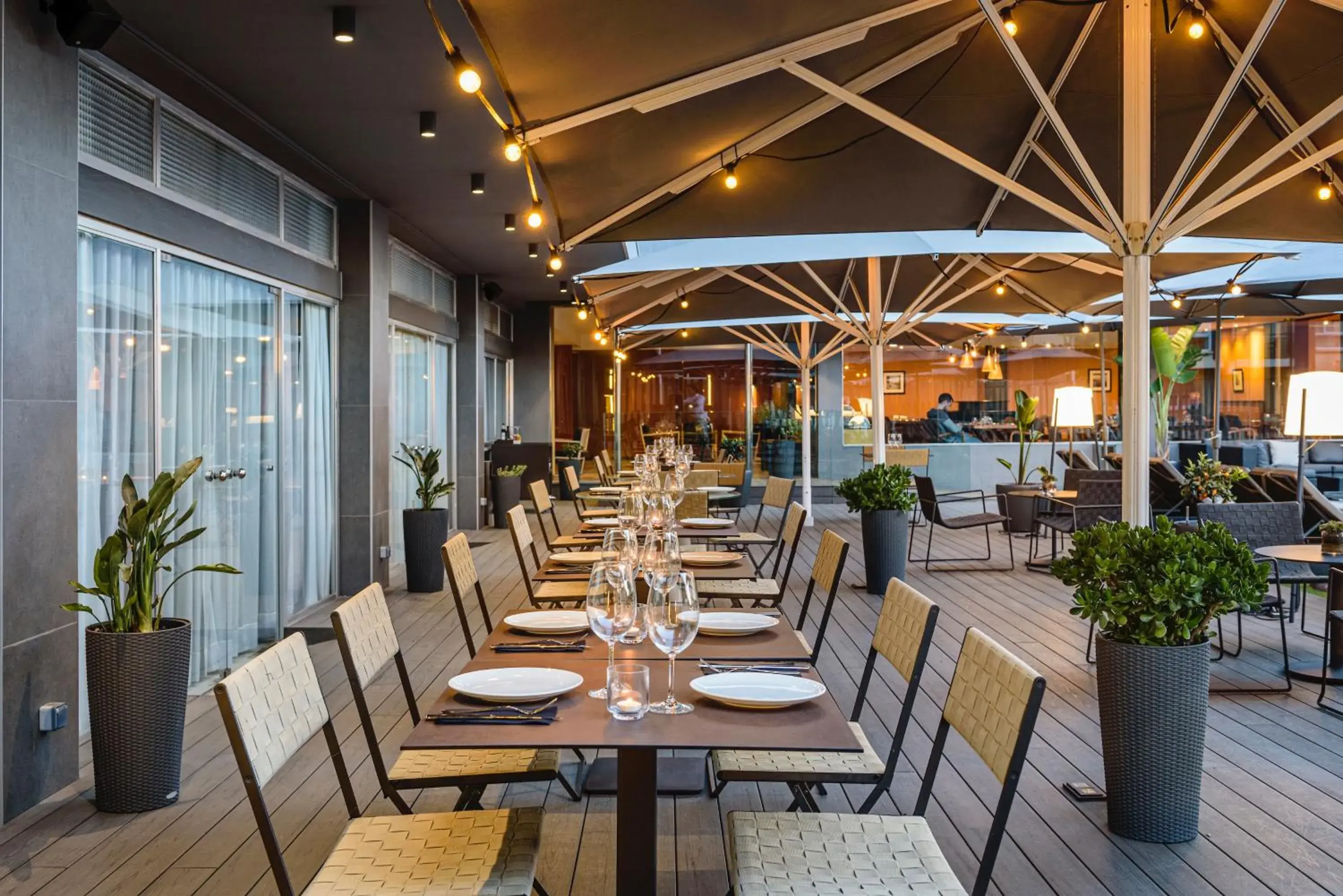 Restaurant/places to eat in Astari Restaurant/places to eat in Astari