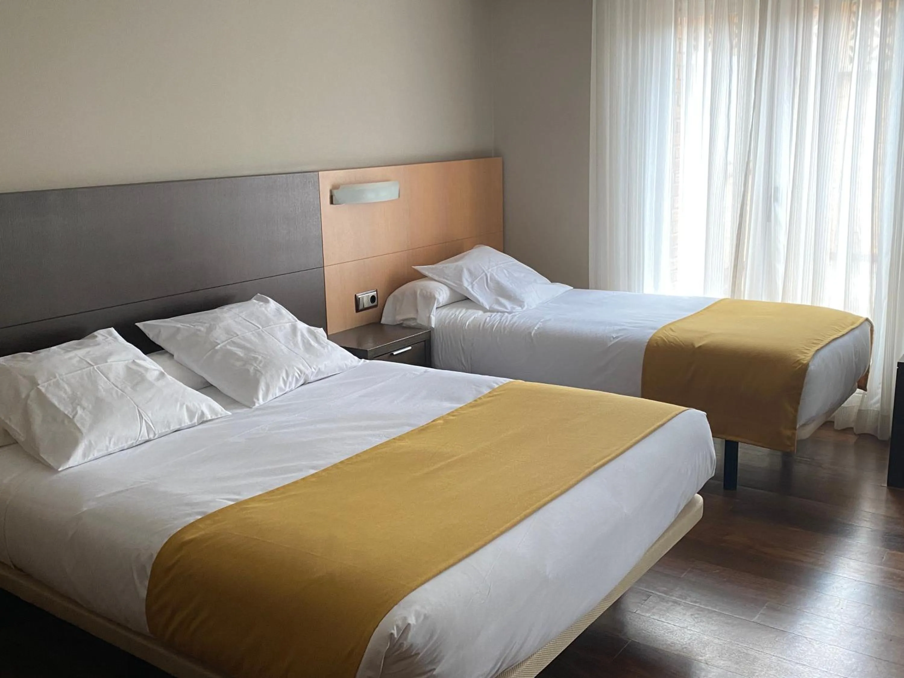 Bedroom, Bed in Hotel Ríos