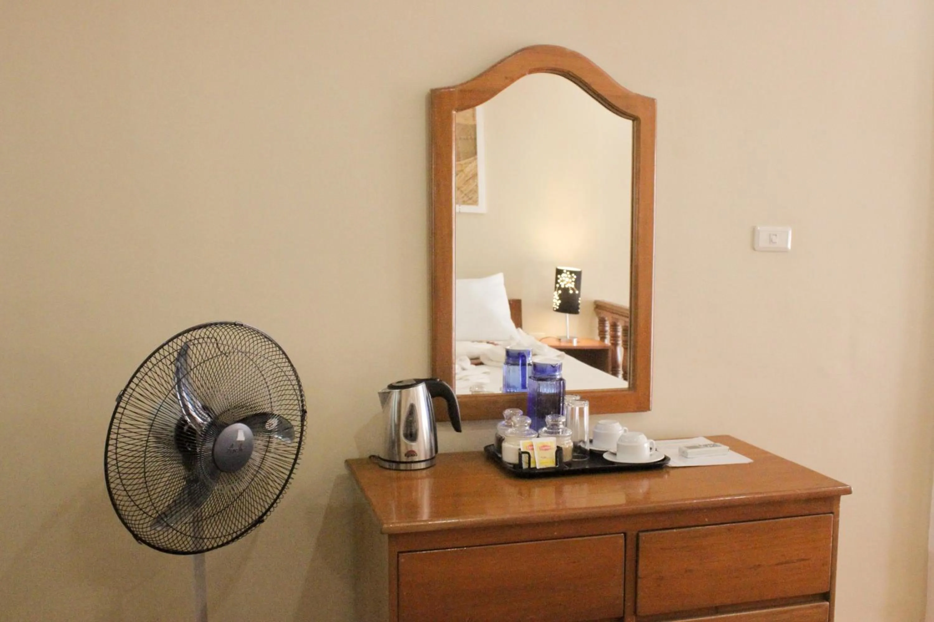 Coffee/tea facilities in Island View Beachfront Resort