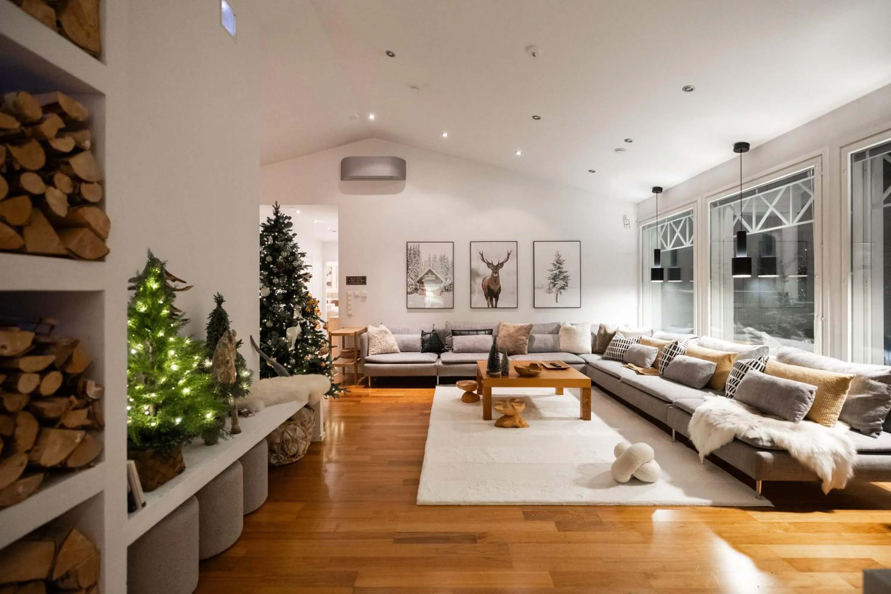 Arctic Circle Luxury House - next to Santa's Village