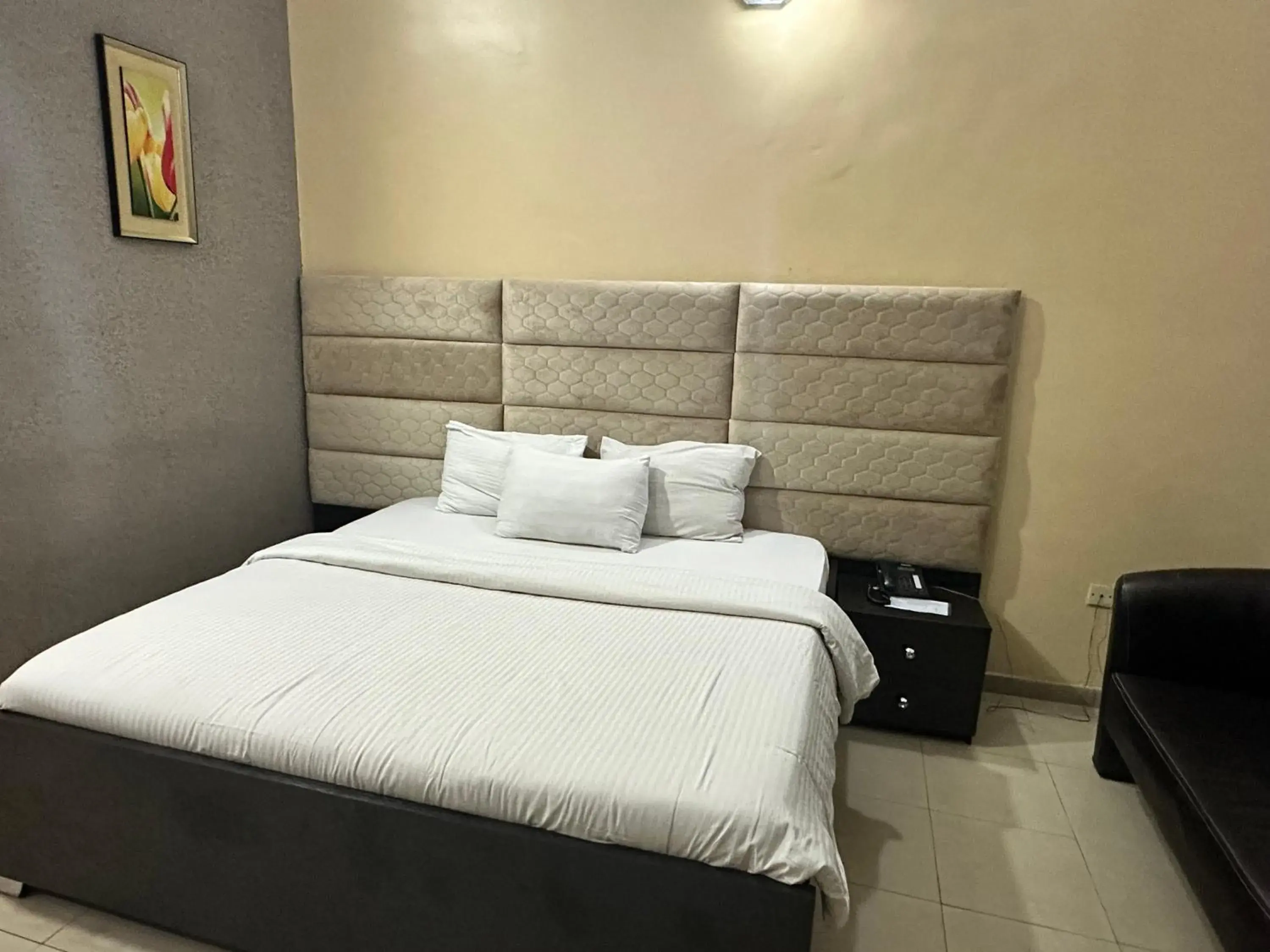 Bed in Whitehouse Msquare Hotel Bed in Whitehouse Msquare Hotel