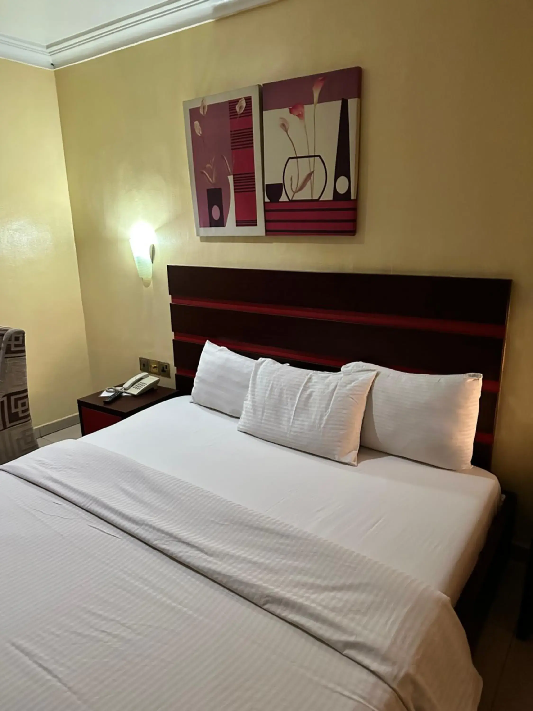 Bed in Whitehouse Msquare Hotel Bed in Whitehouse Msquare Hotel