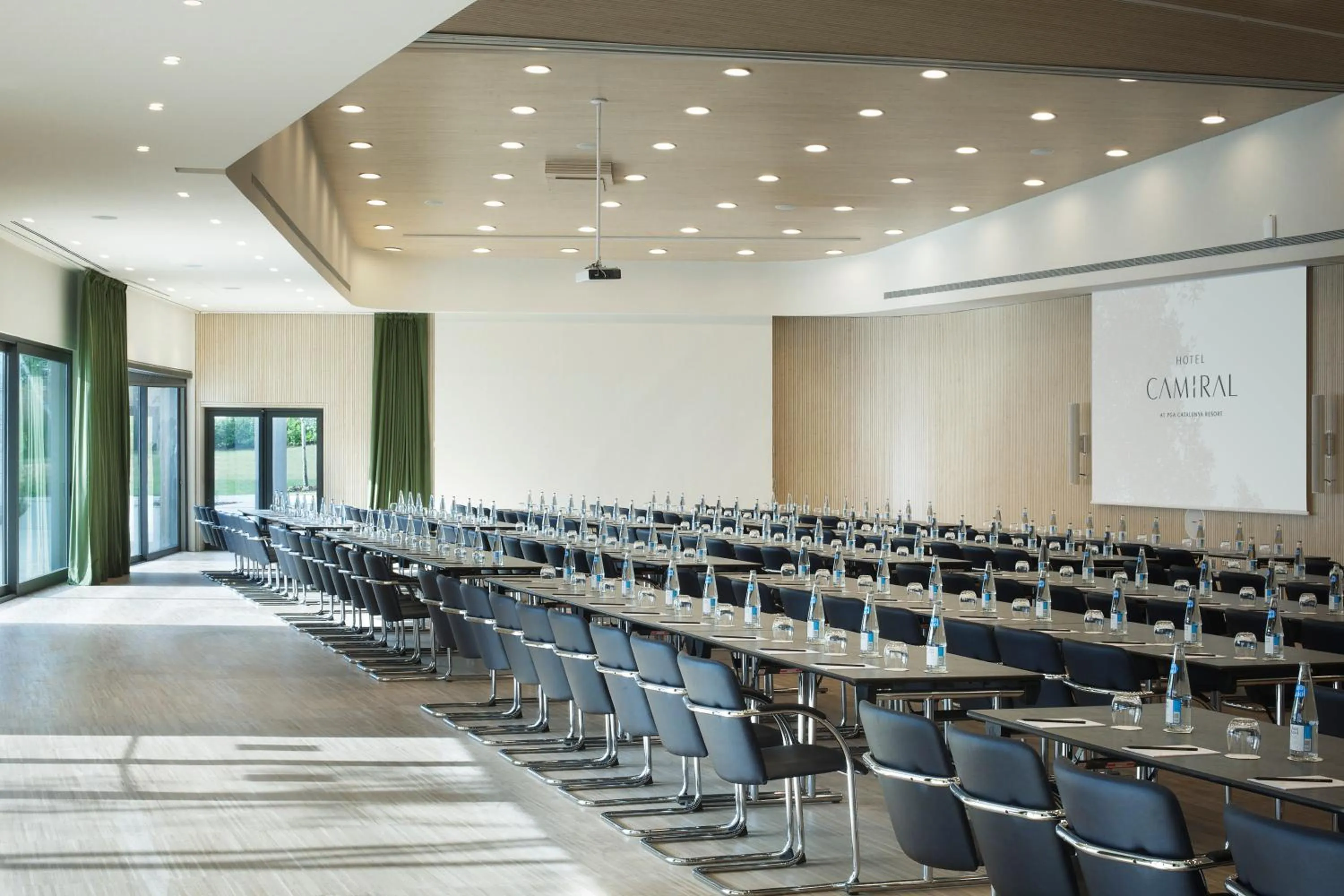 Business facilities in Hotel Camiral - The Leading Hotels of the World