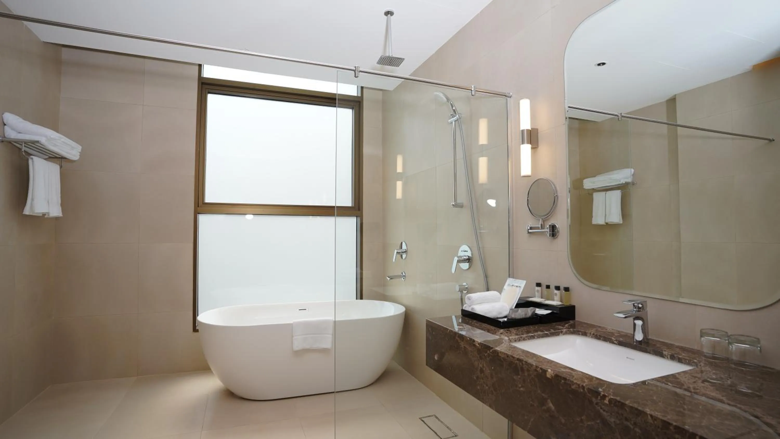 Bathroom in Jasmine Garden Hotel