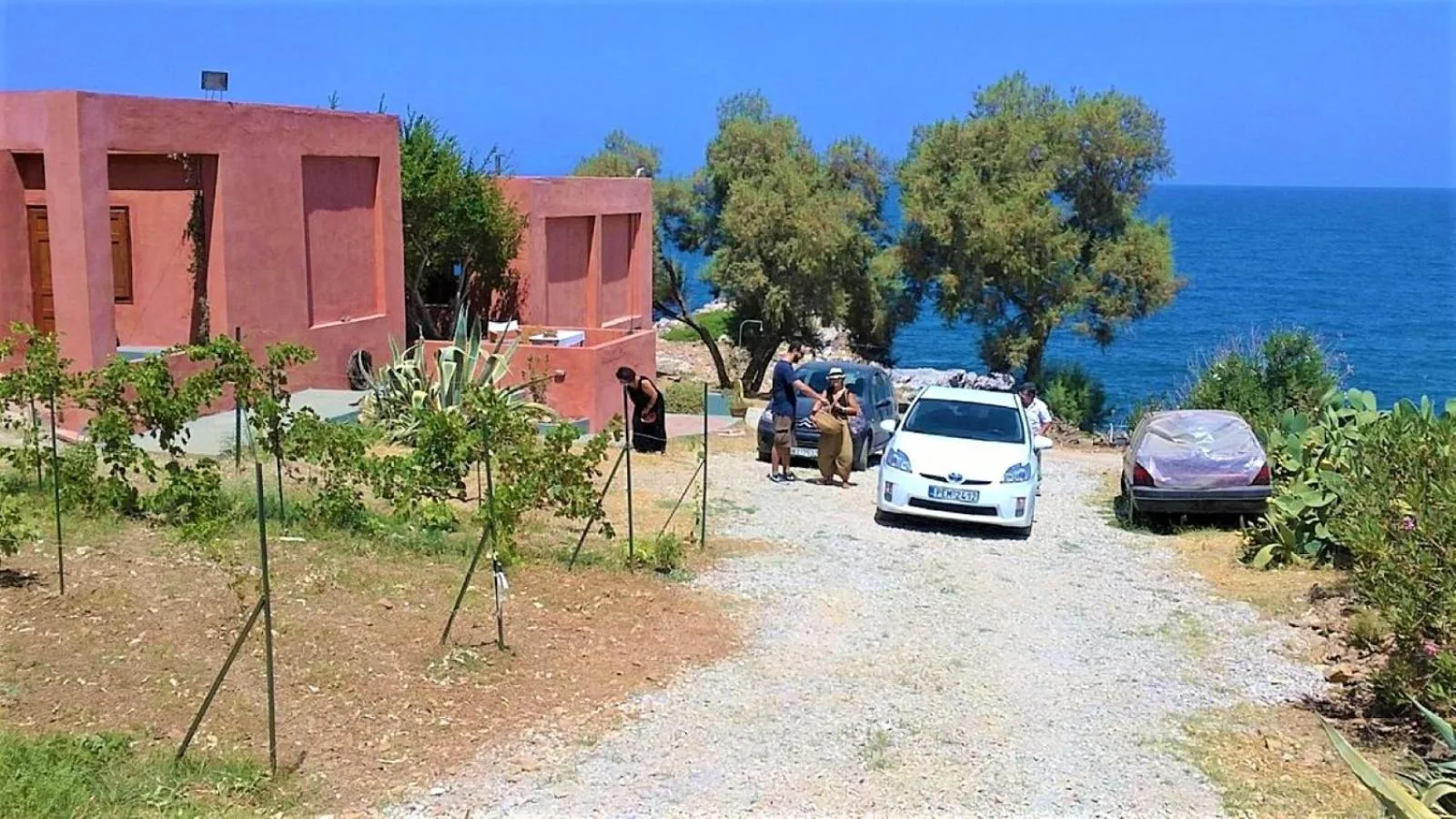Parking in Villa Rodialos