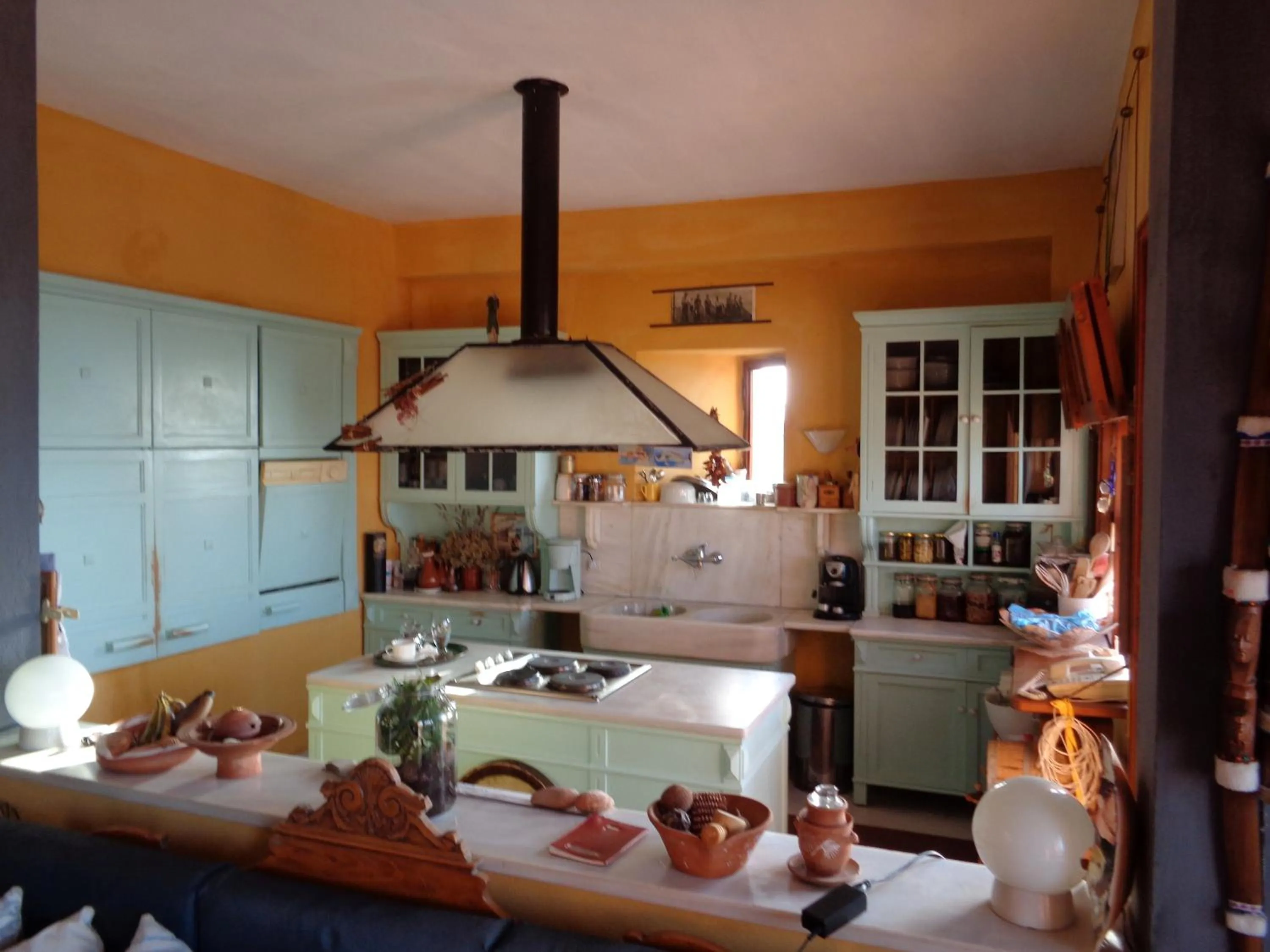 Kitchen or kitchenette in Villa Rodialos