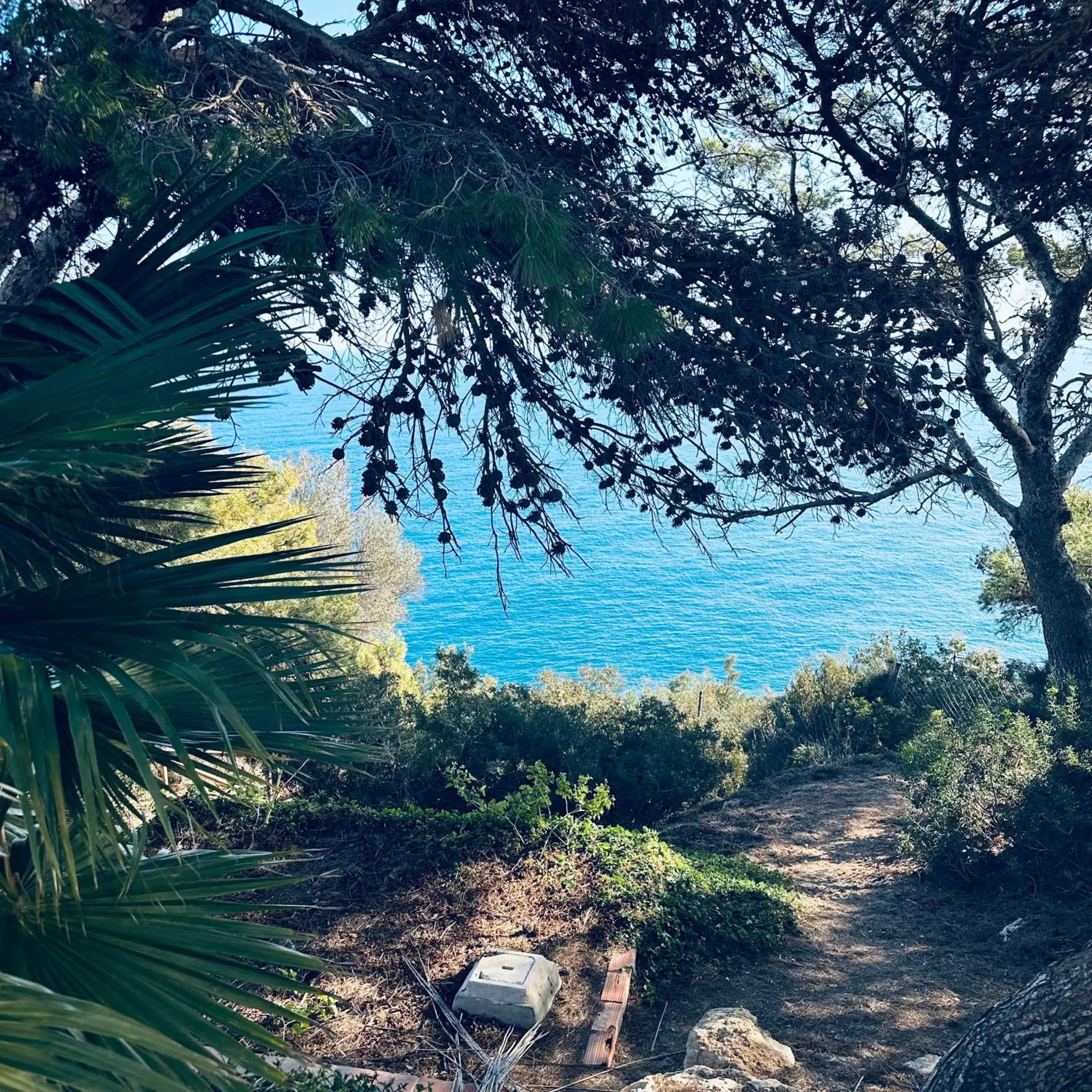 Nearby landmark in La Morada