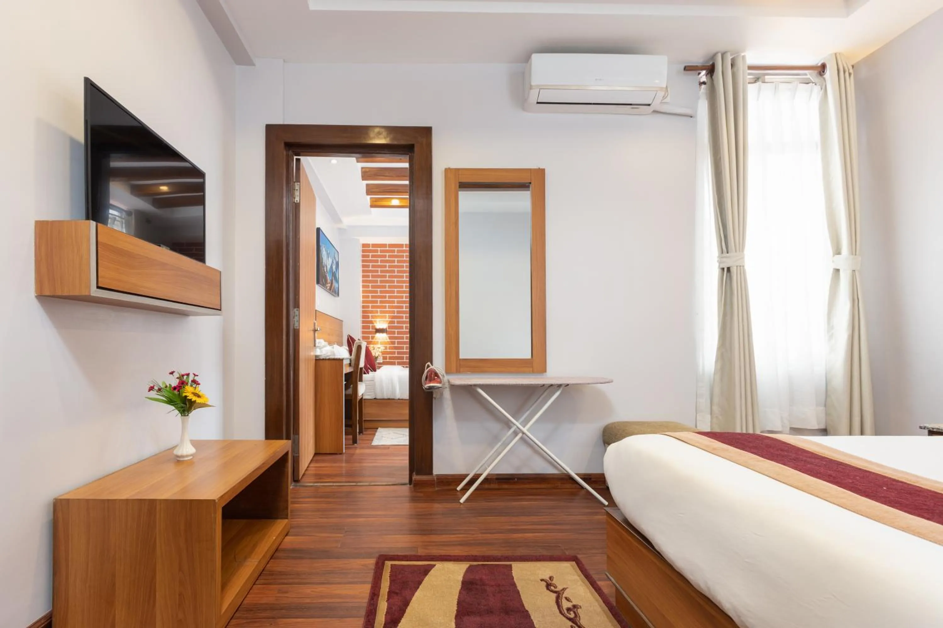 TV and multimedia, Bed in Magnificent Hotel