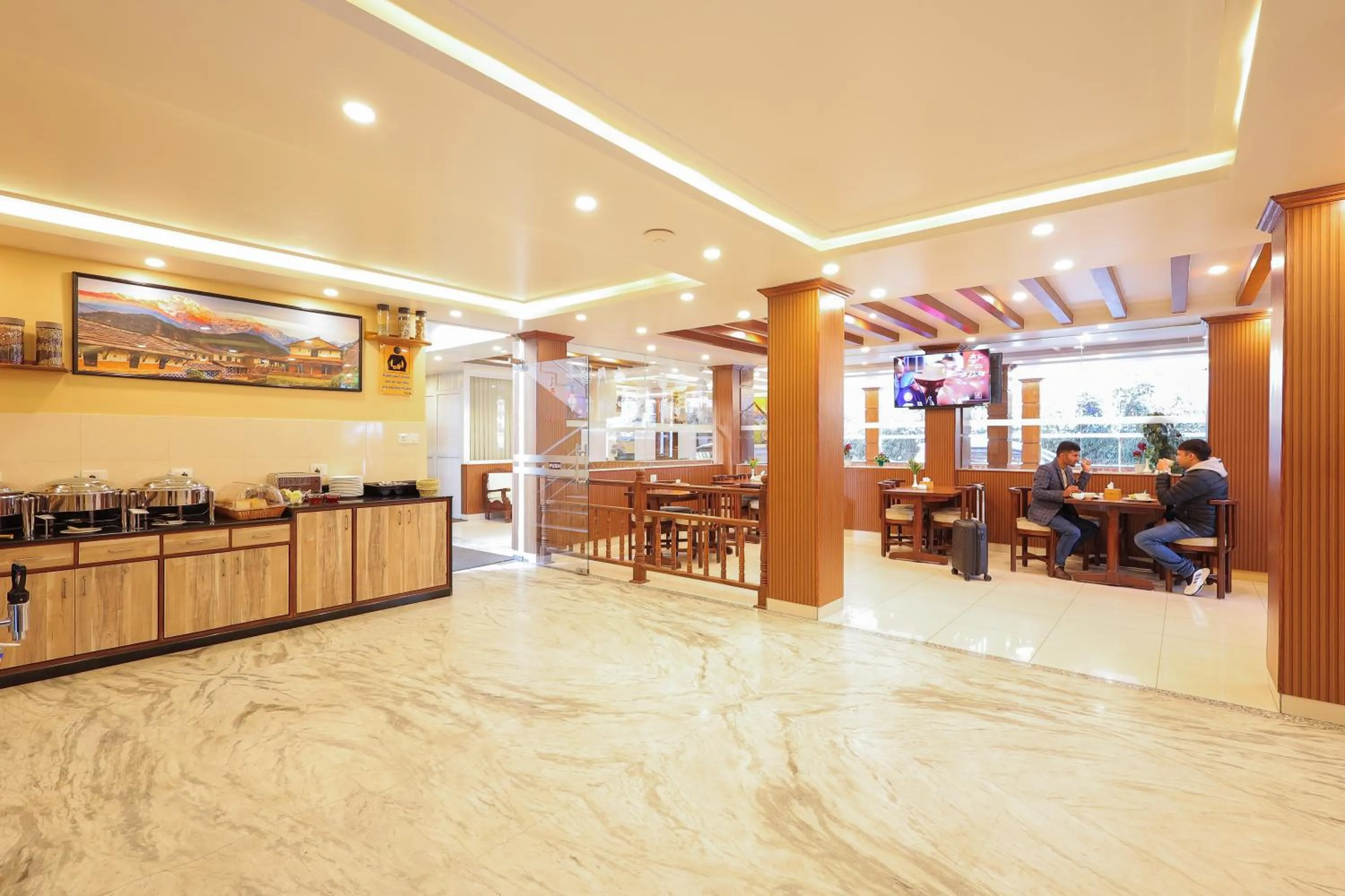 Restaurant/places to eat in Magnificent Hotel