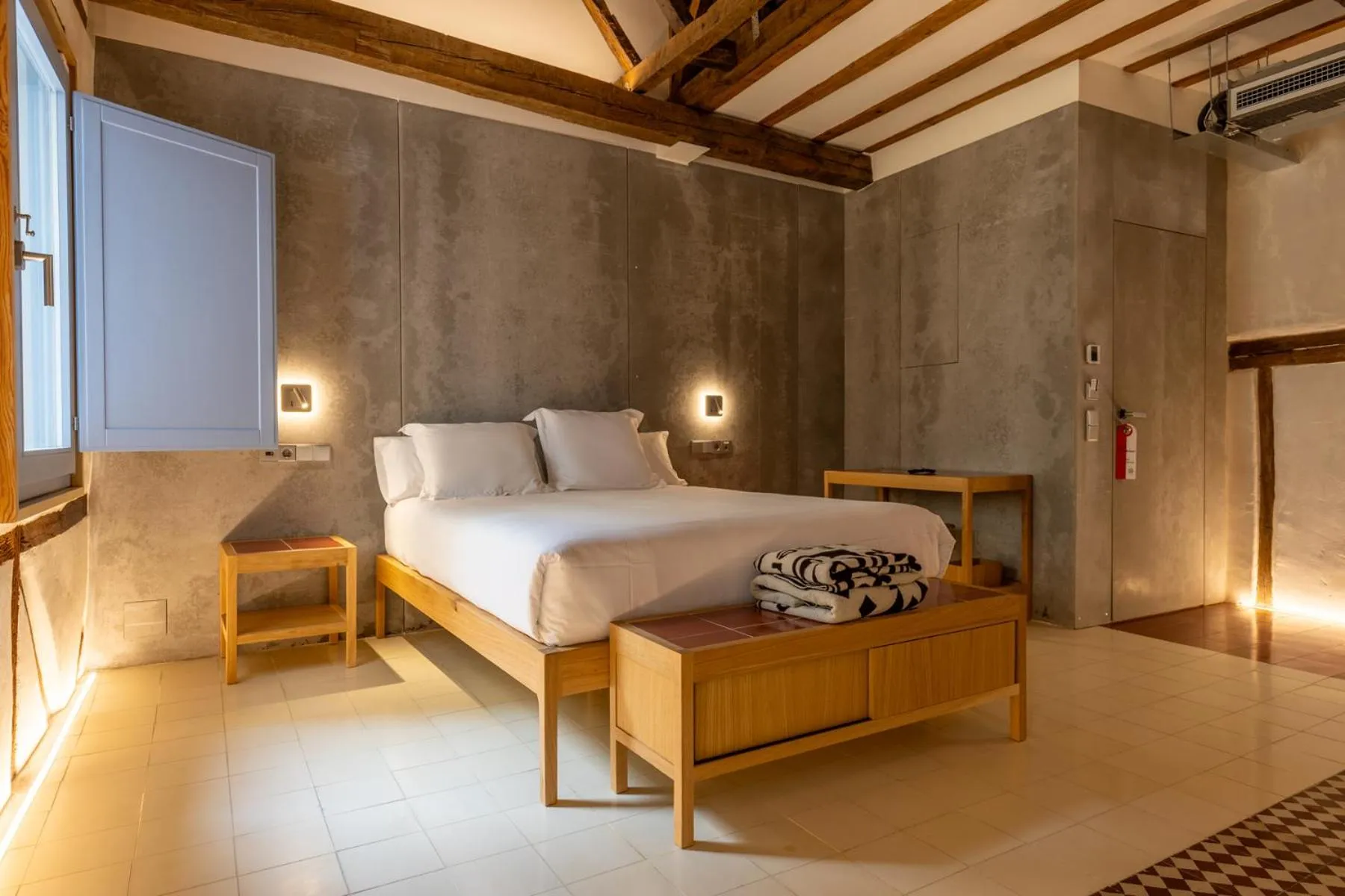 Bed in Hotel Carlos V