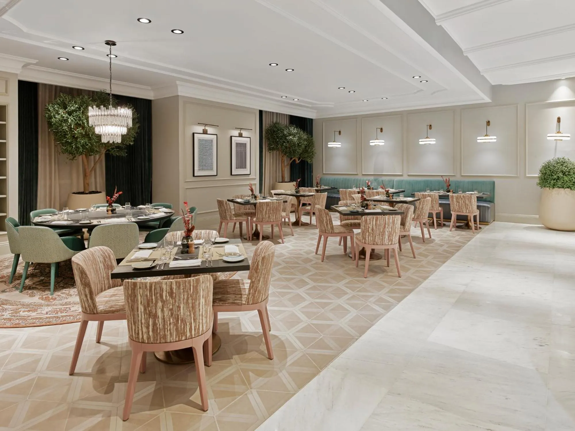 Restaurant/places to eat in Address Jabal Omar Makkah