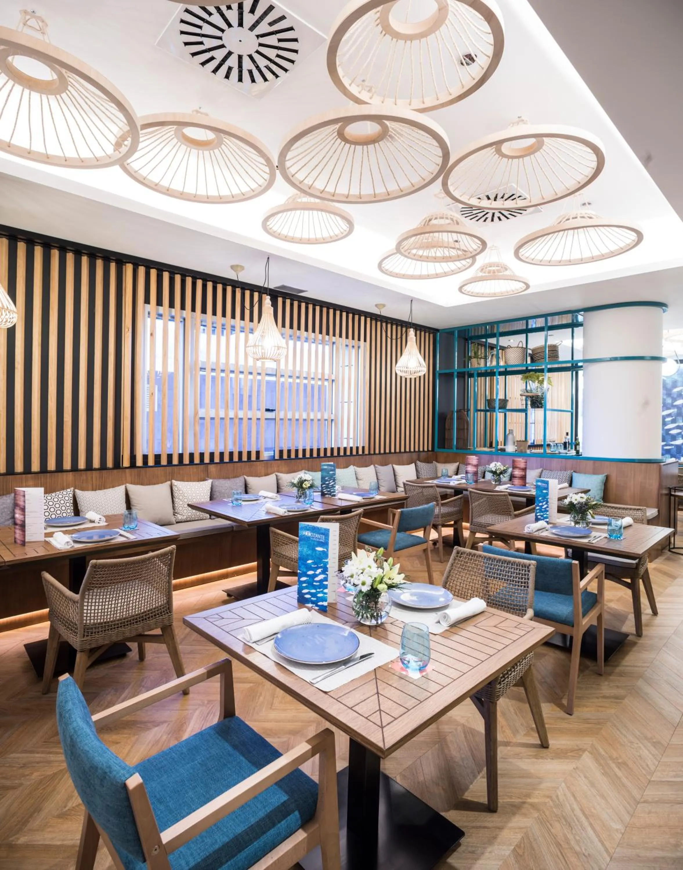 Restaurant/places to eat in Barceló Granada Congress