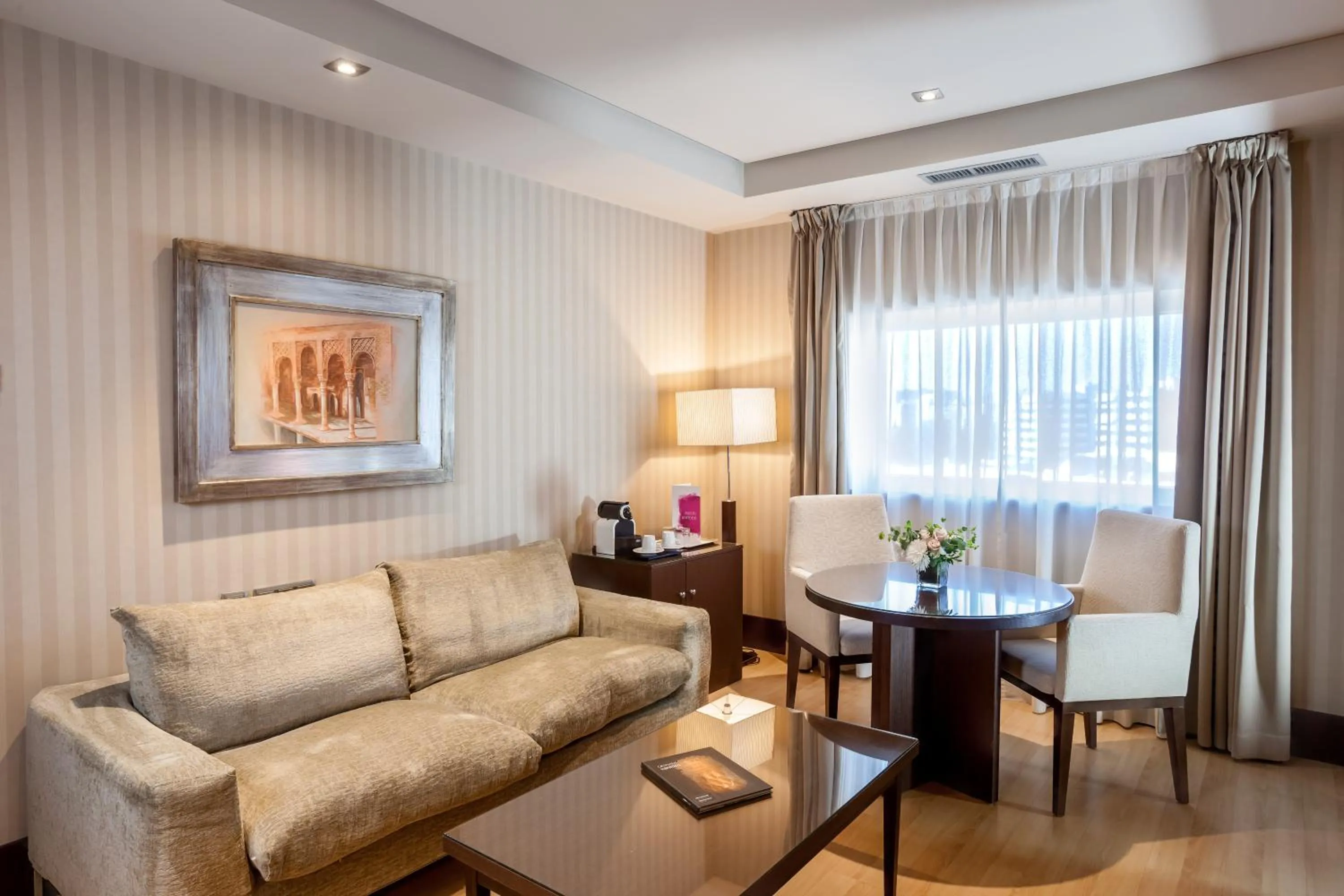 Living room in Barceló Granada Congress