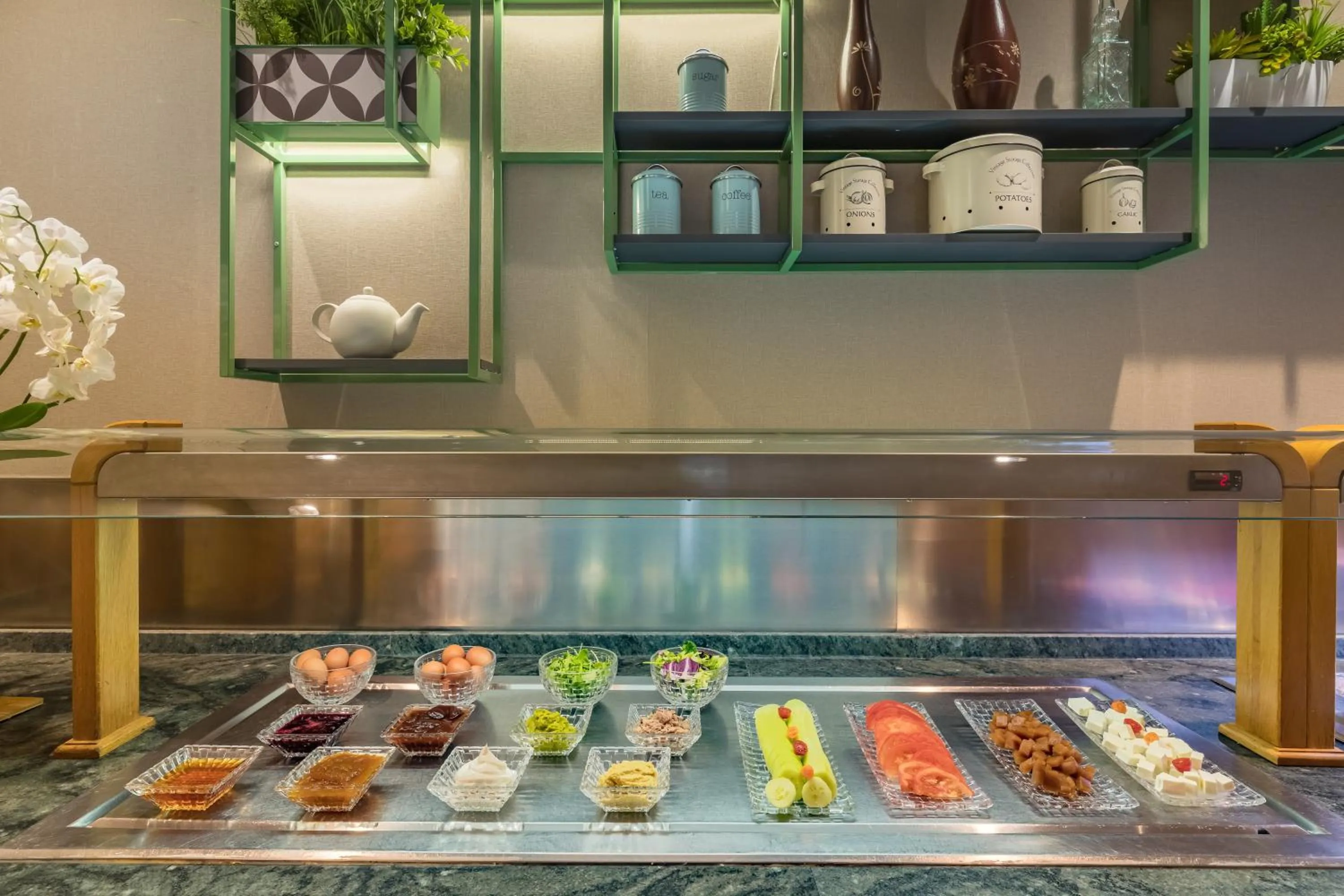 Restaurant/places to eat in Occidental Granada