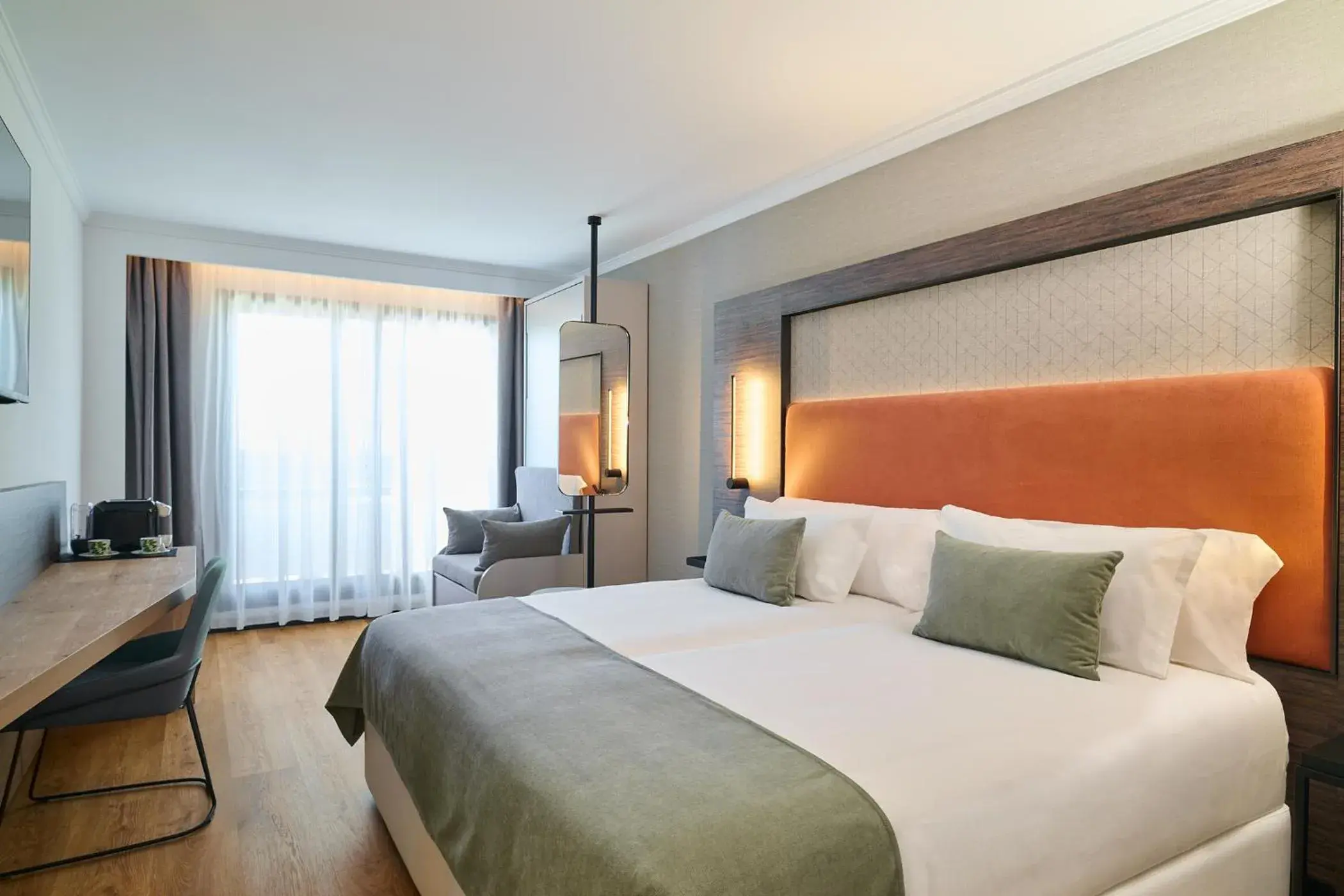 Premium Triple Room in Gran Hotel Luna de Granada Premium Triple Room in Gran Hotel Luna de Granada