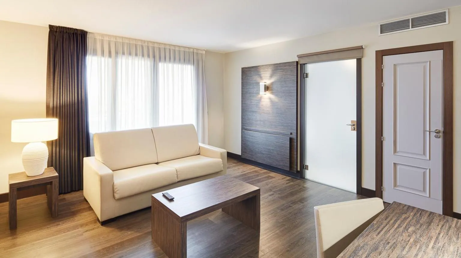 Bed in Gran Hotel Luna de Granada