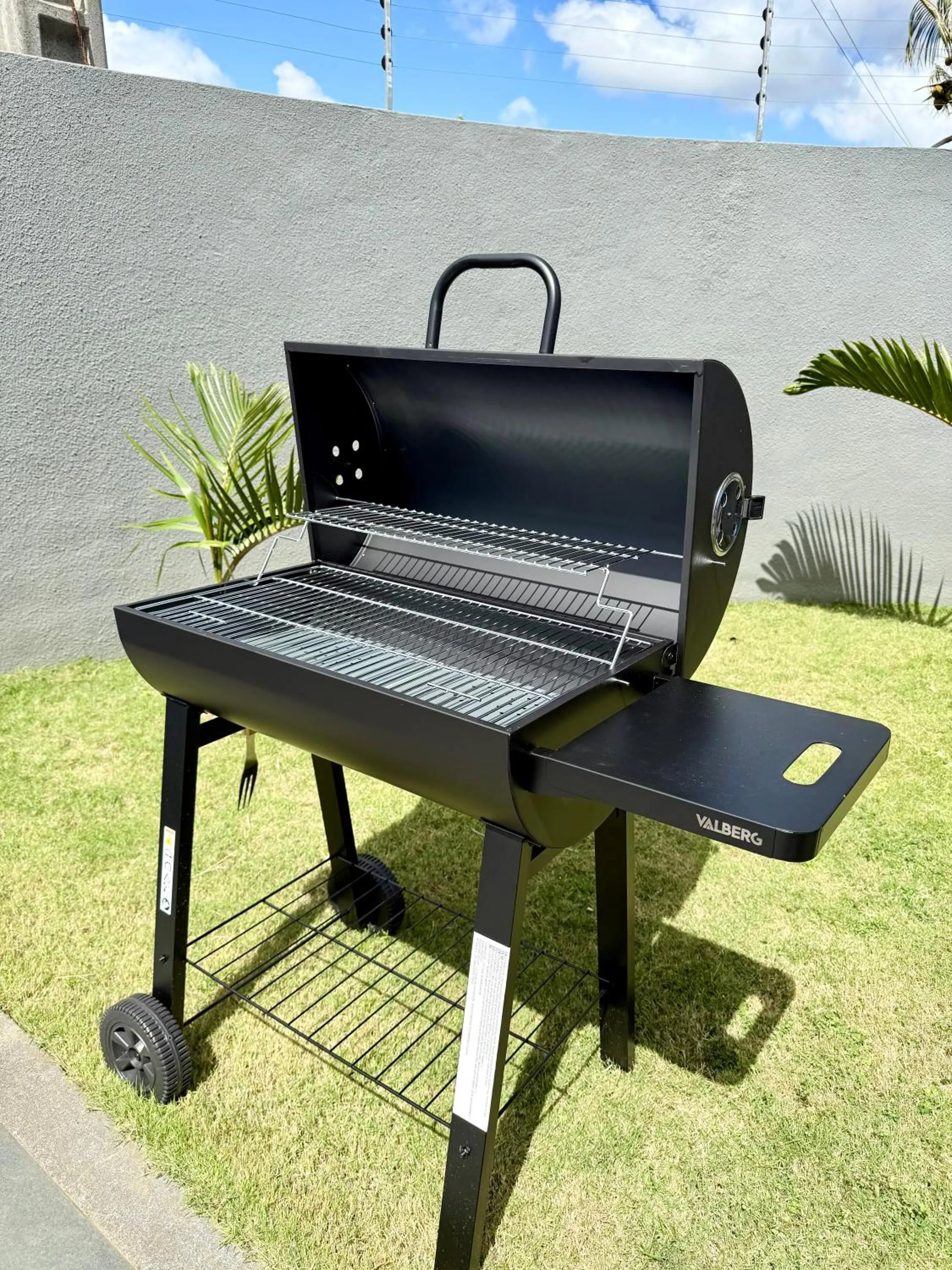 BBQ facilities in MoonLight Residence