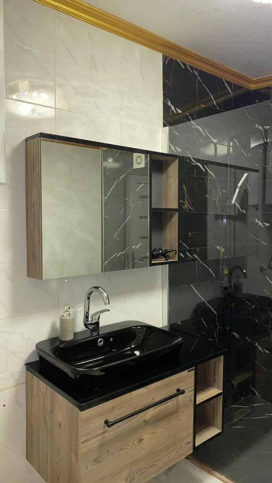 Toilet in Hotel Premium