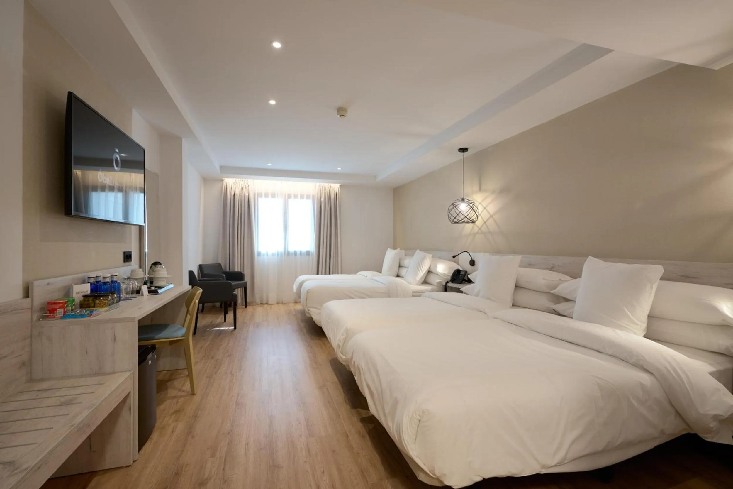 Photo of the whole room, Bed in Óbal Hotel Marbella