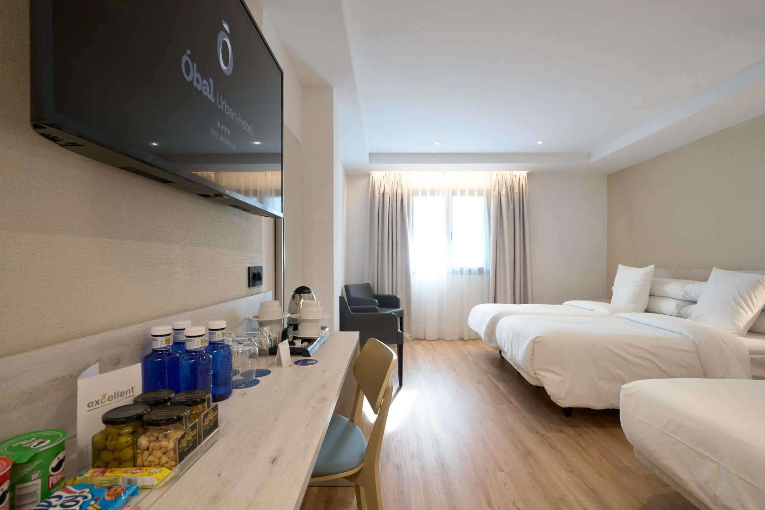 Decorative detail, Bed in Óbal Hotel Marbella