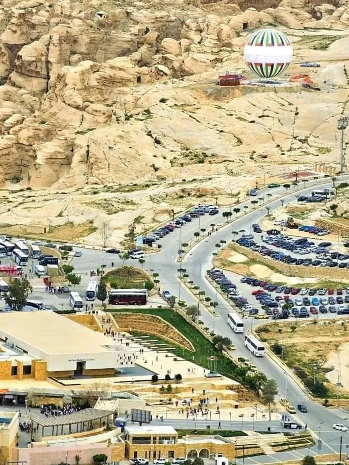 Nabateans Home Hotel