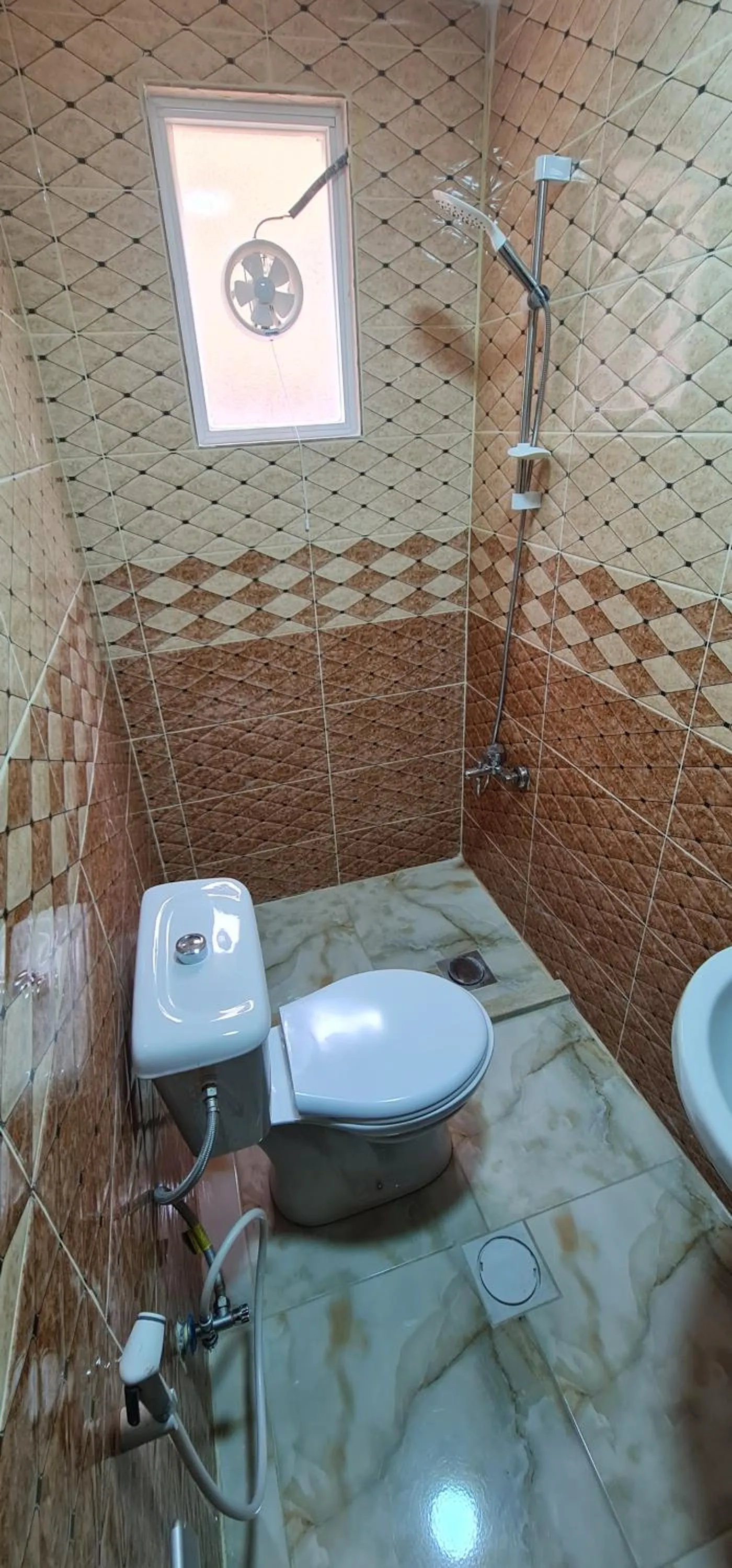 Shower in Nabateans Home Hotel