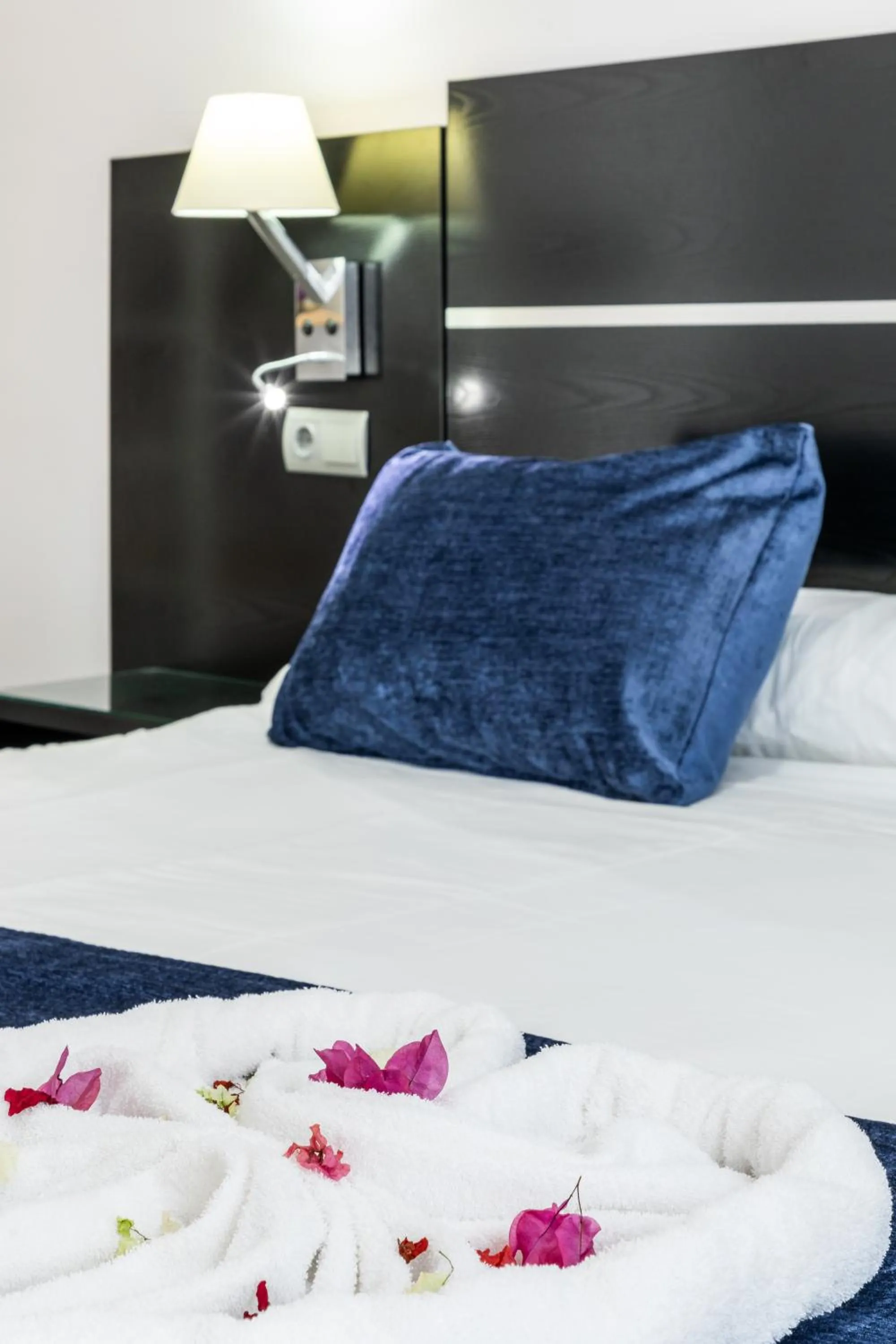 Bed in Aparthotel Puerto Cala Vadella