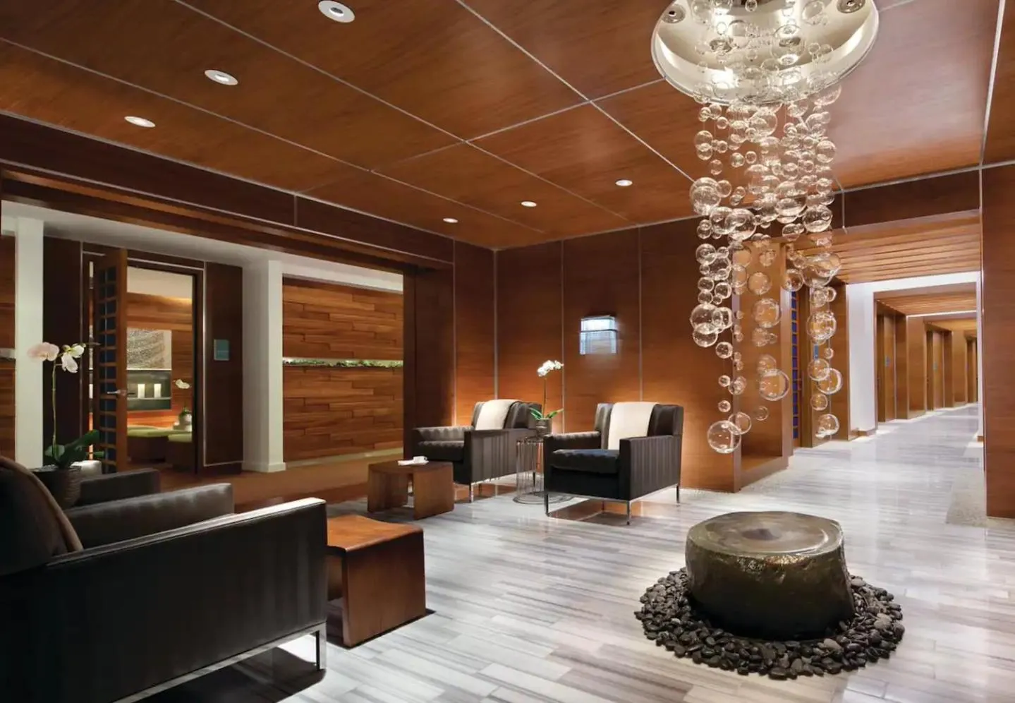 Vdara Studio Suite 011 Pool View FREE VALET Parking