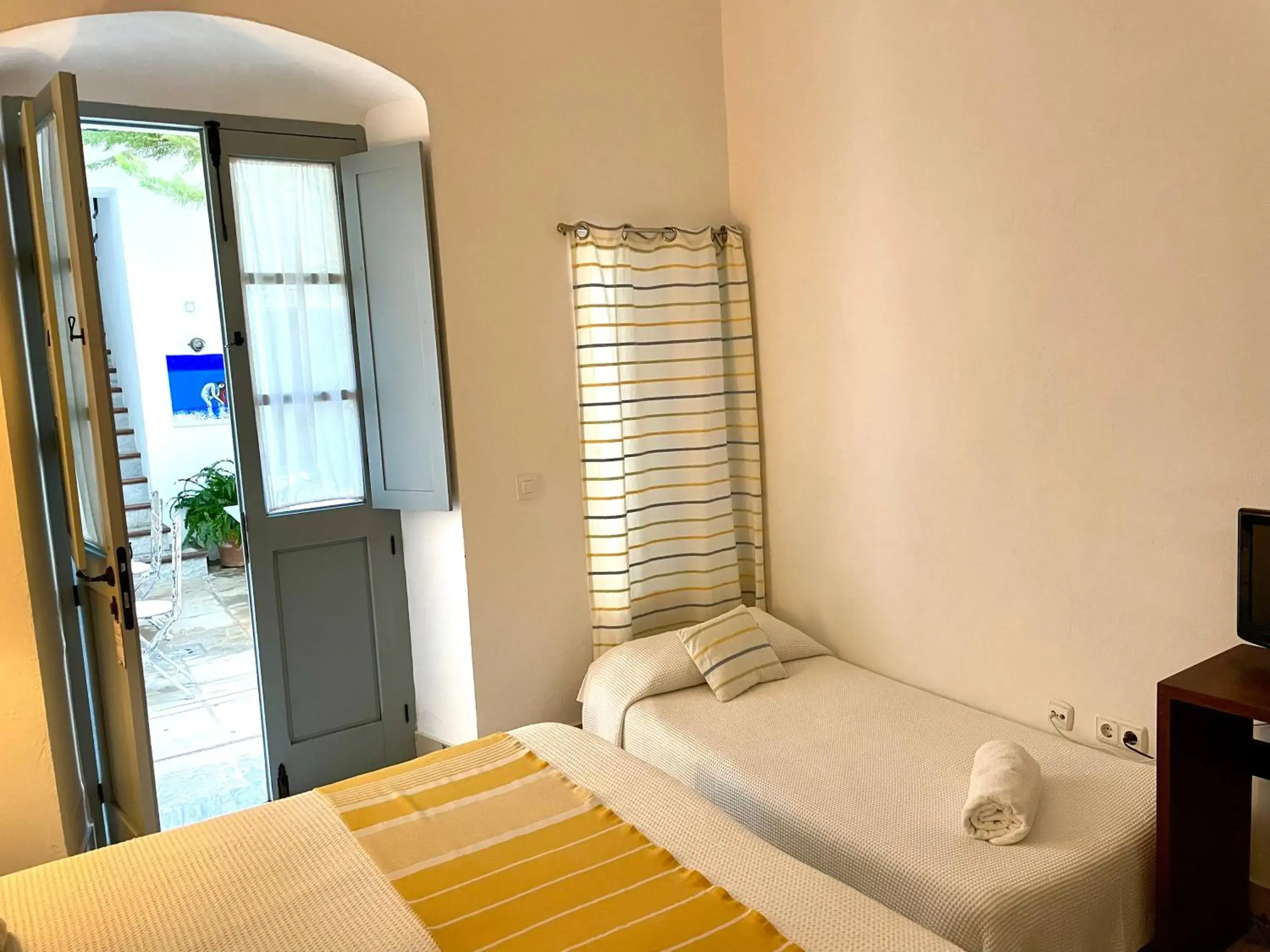 Photo of the whole room, Bed in La Botica de Vejer Photo of the whole room, Bed in La Botica de Vejer